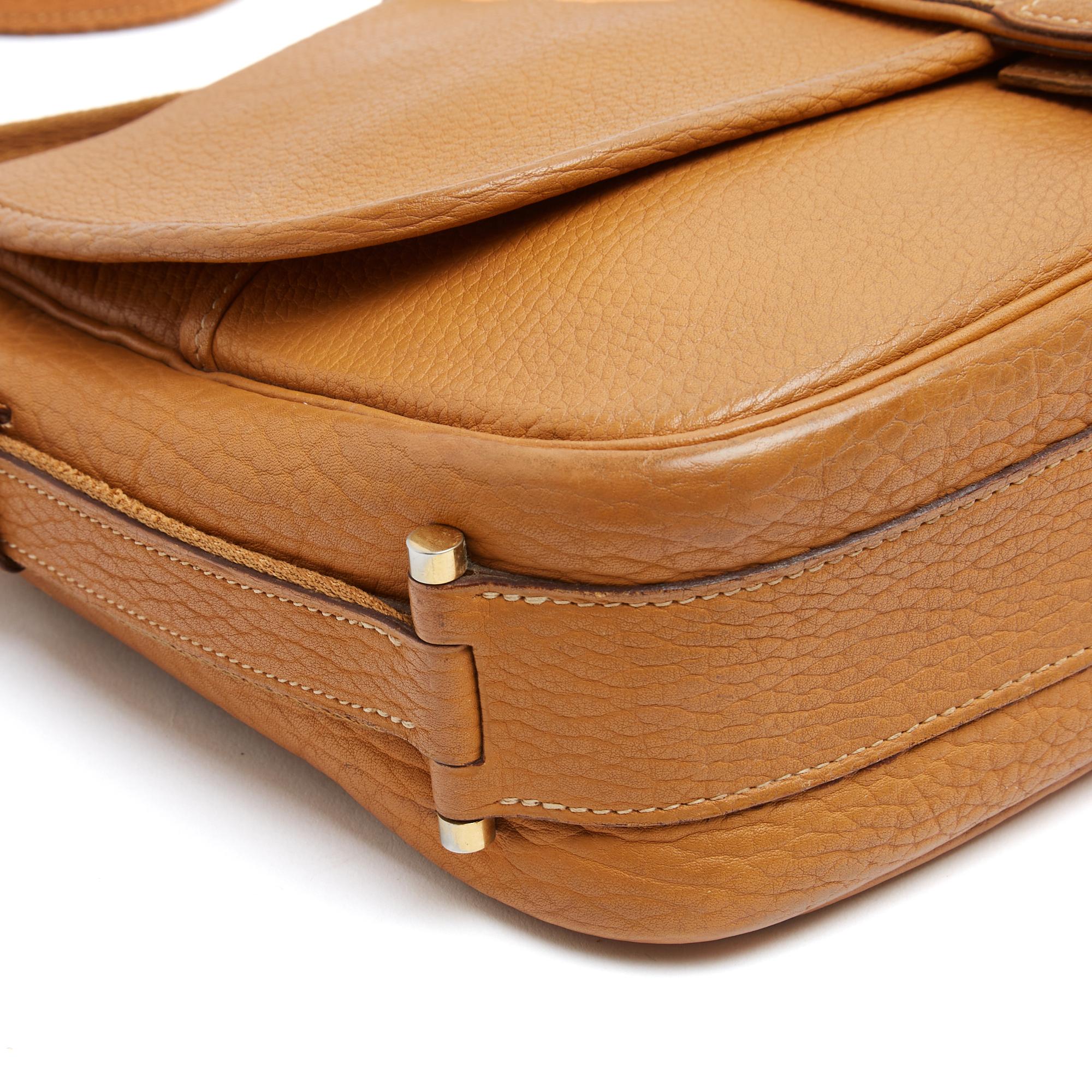 da uomo o donna Hermès circa 1990 Sac Bandouliere Noumea Lift Gold Borsa a tracolla in pelle Hermès in vendita