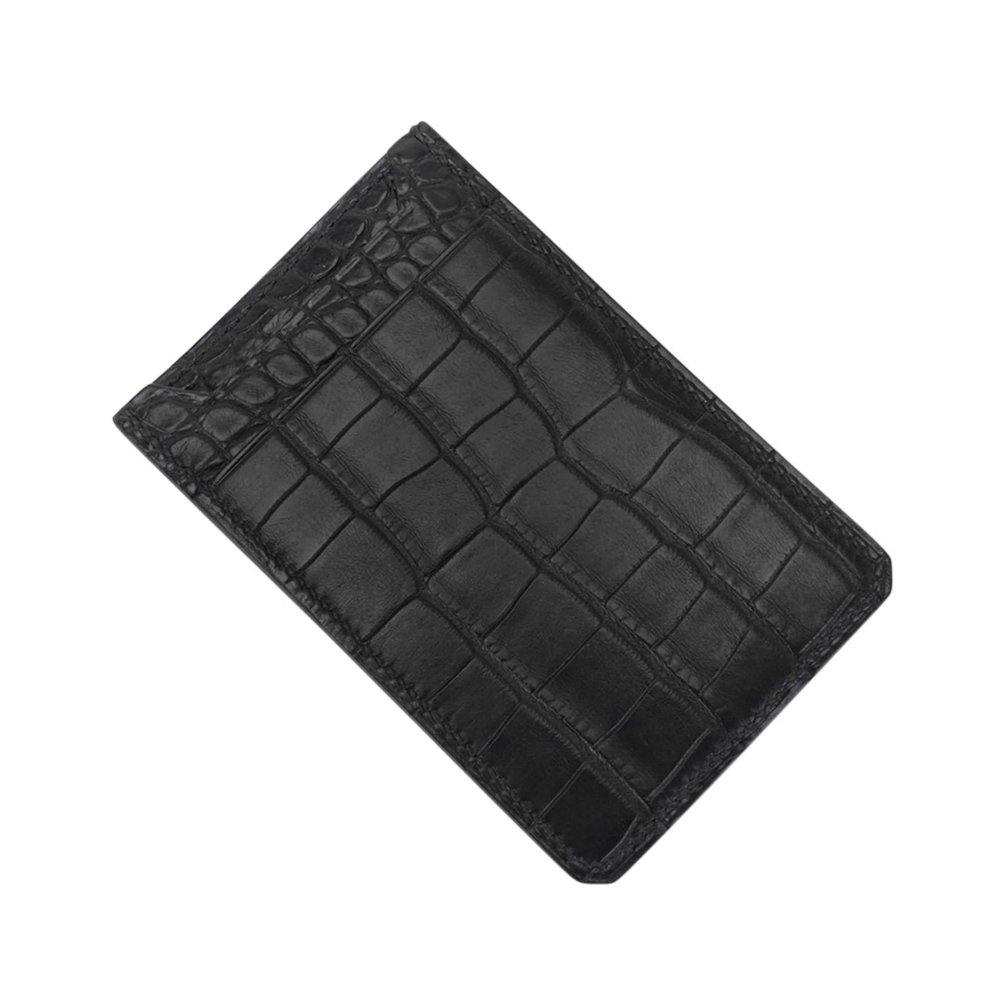 Mightychic offers an Hermes City 4CC Card Holder featured in Black Matte Exotic.
The card holder has 2 slots for business and or credit cards and 2 side openings.
Minimalist and sleek, this timeless card holder is a wonderful gifting idea!
Comes