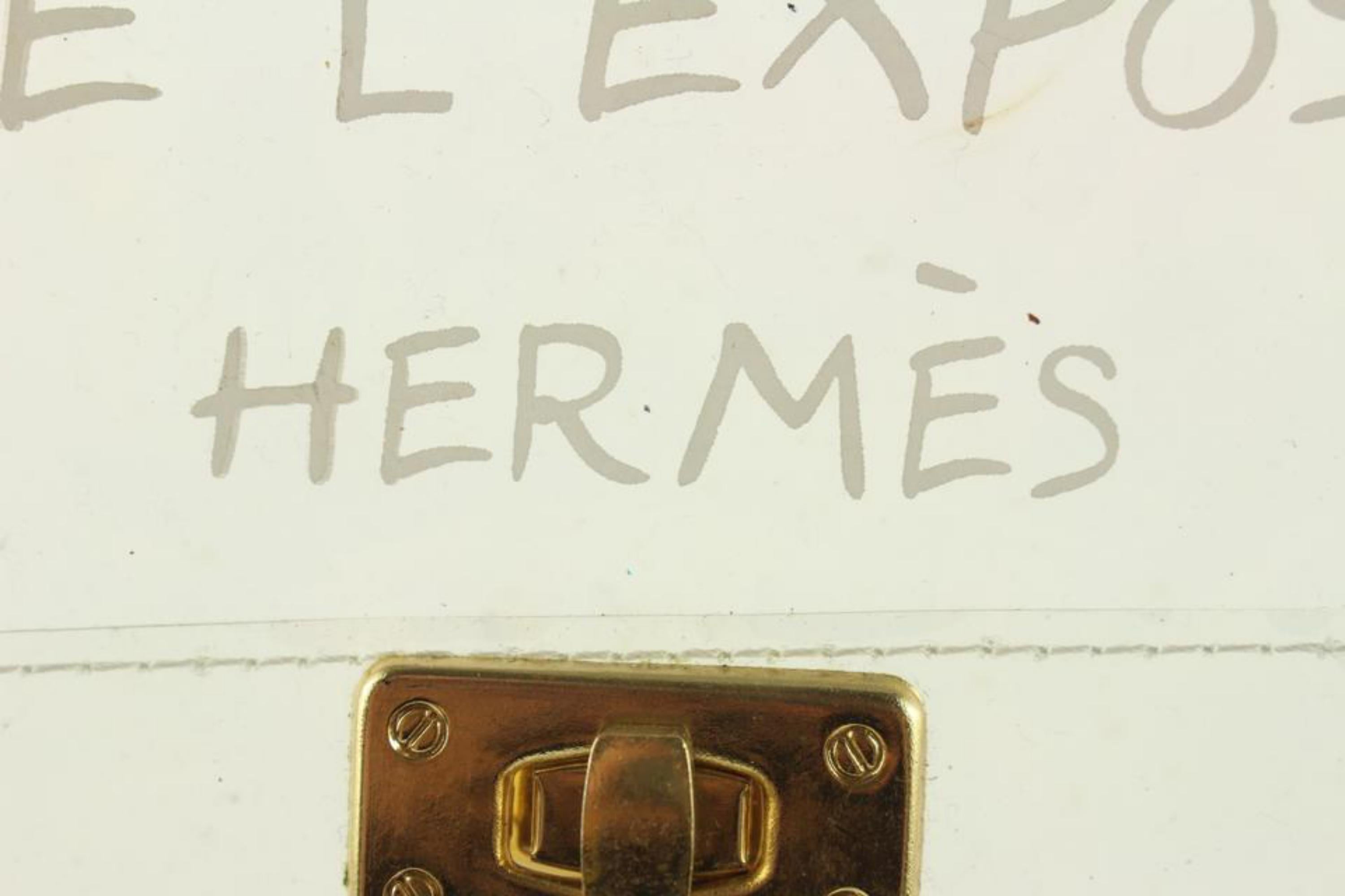 Measurements: Length: 15.5 