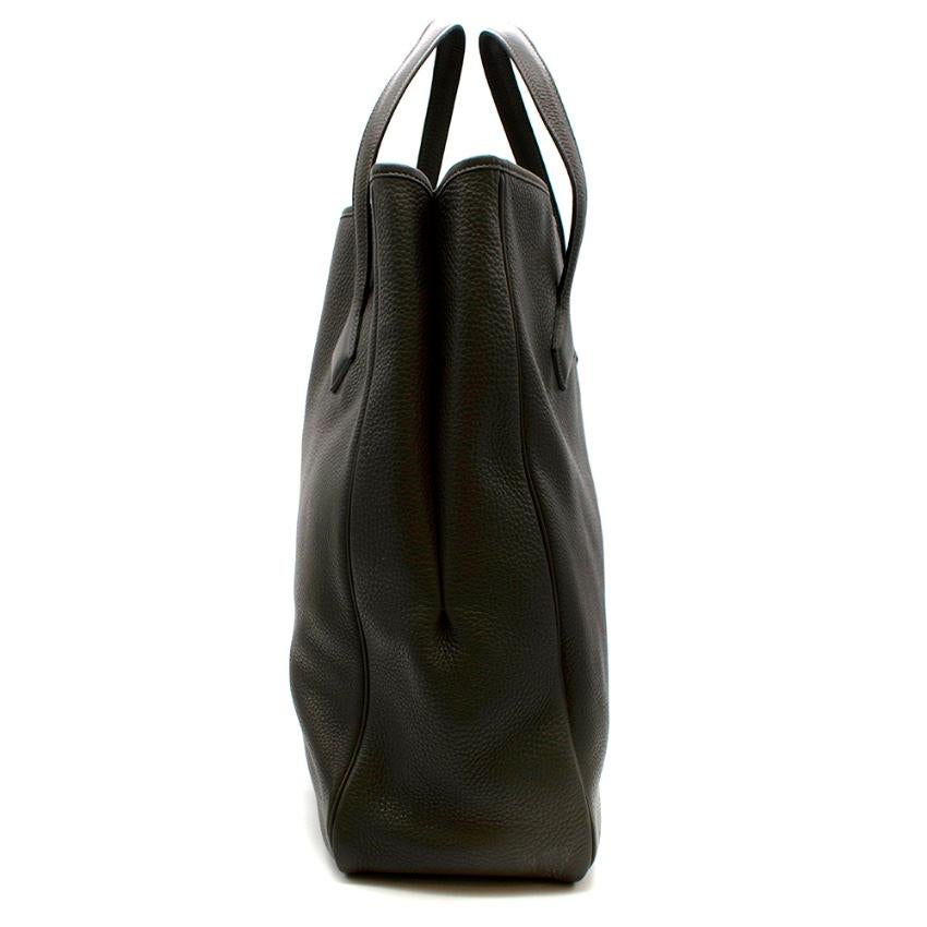Hermes Clemence Leather Ebene Victoria Cabas Tote 35

- [R]- 2014
-Sophisticated minimal design
-Iconic Hermes craftsmanship  
-Beautiful neutral color between brown and grey 
-Sturdy yet soft leather 
-Inside pocked with zip fastening
-Perfect for