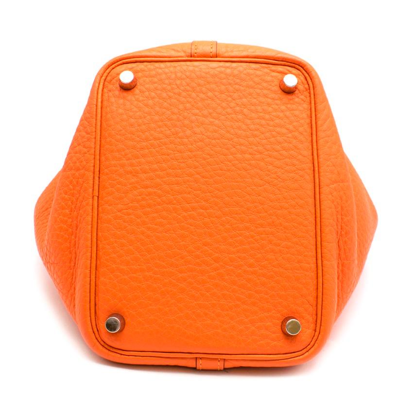 Clemence Mohnblumenschloss aus Leder mit Picotin-Verschluss 18 Damen im Angebot