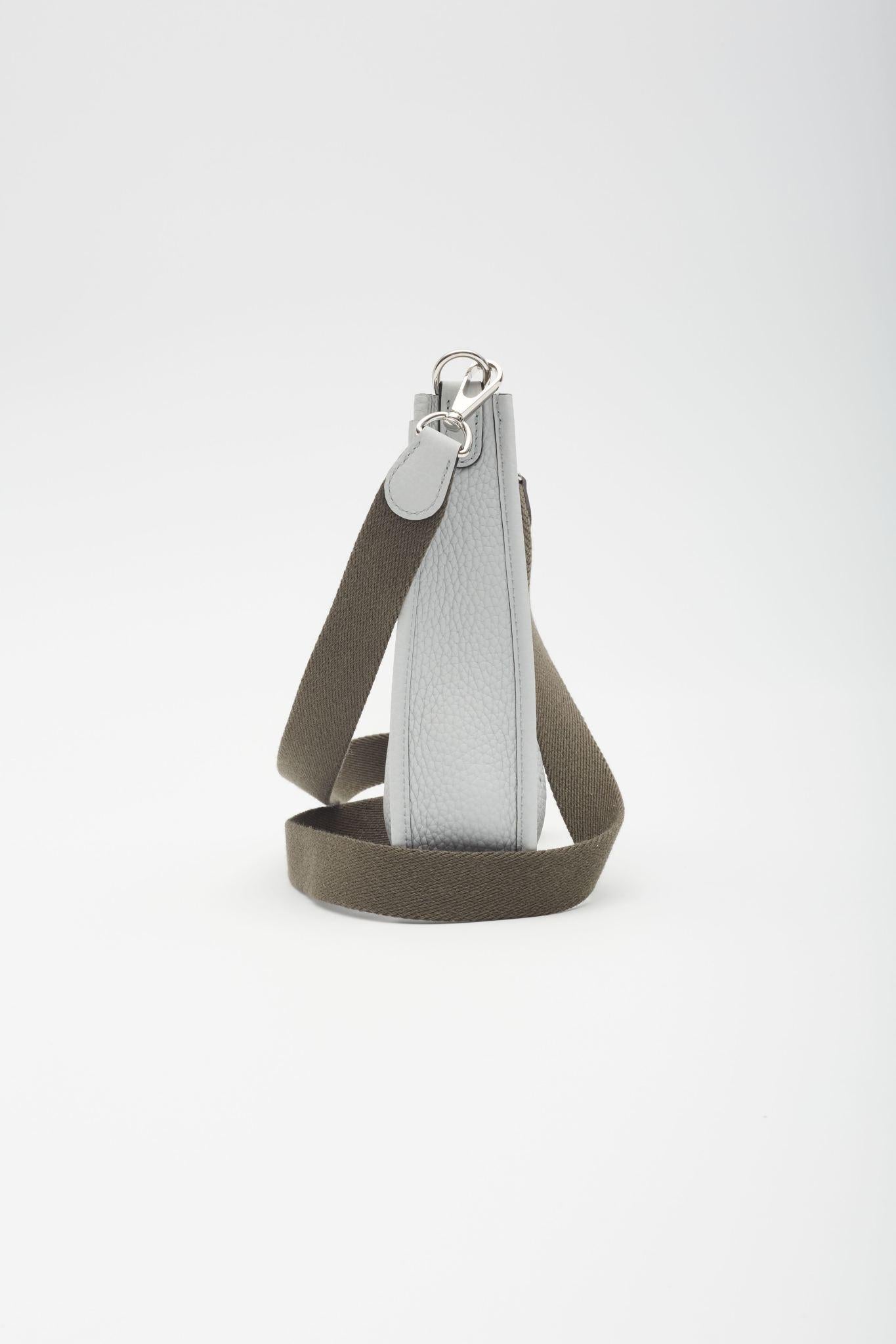 Hermès Clemence Leather Pale Blue Evelyn Tpm Crossbody Bag In Excellent Condition For Sale In Montreal, Quebec