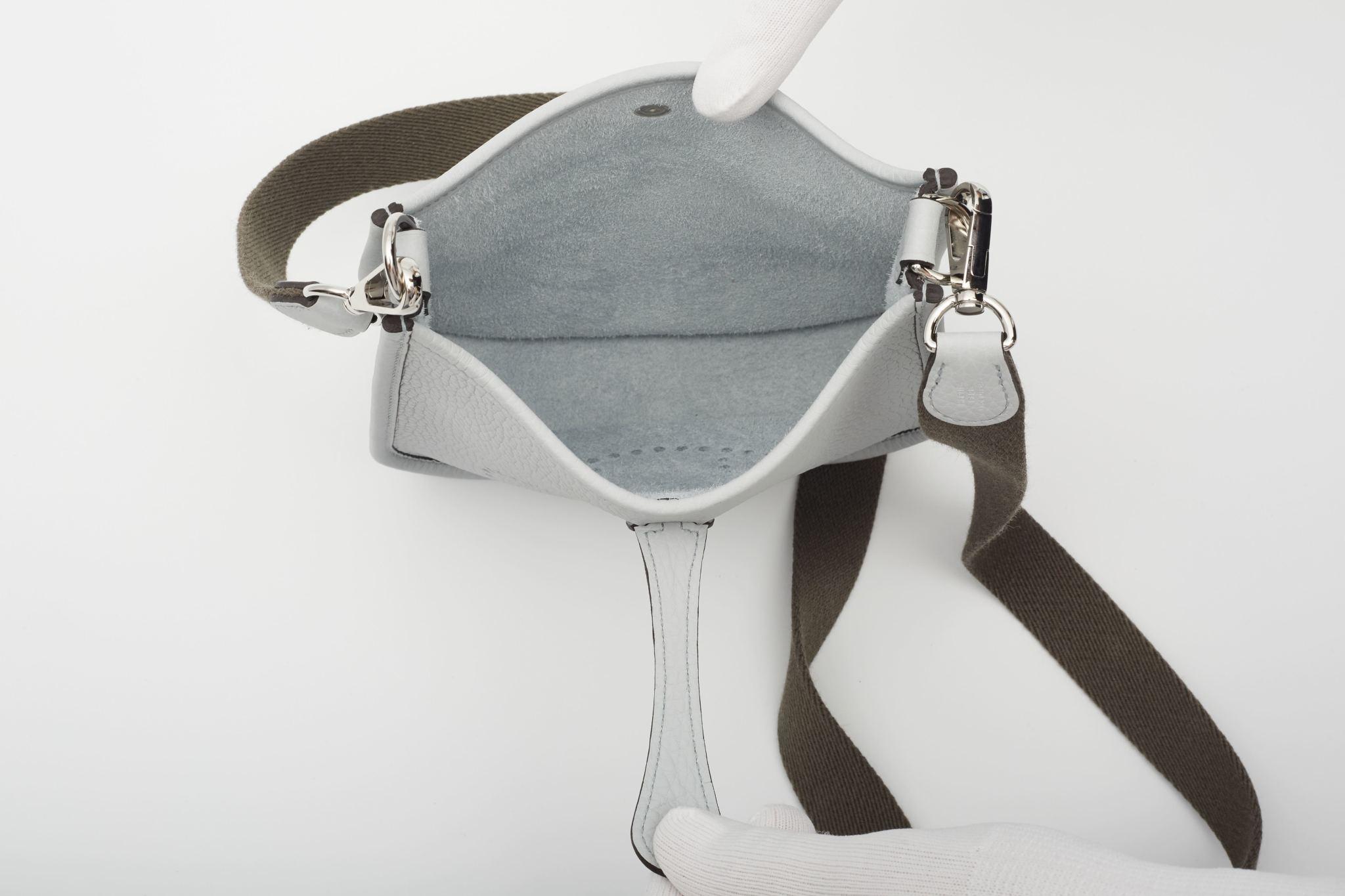 Hermès Clemence Leather Pale Blue Evelyn Tpm Crossbody Bag For Sale 4