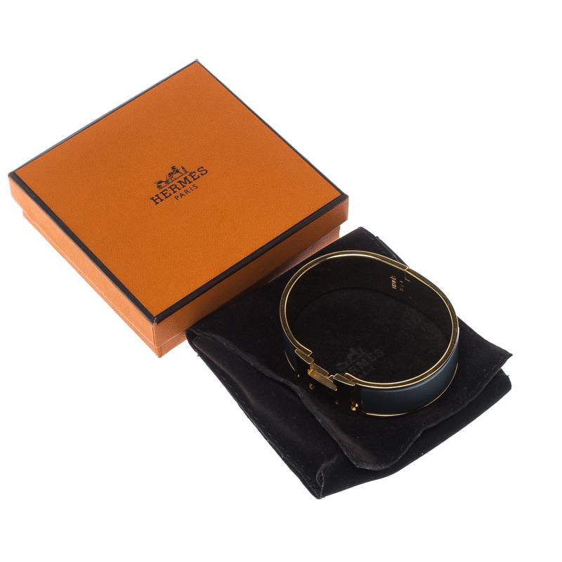 Hermes Clic Clac H Grey Enamel Gold Plated Wide Bracelet GM In Good Condition In Dubai, Al Qouz 2