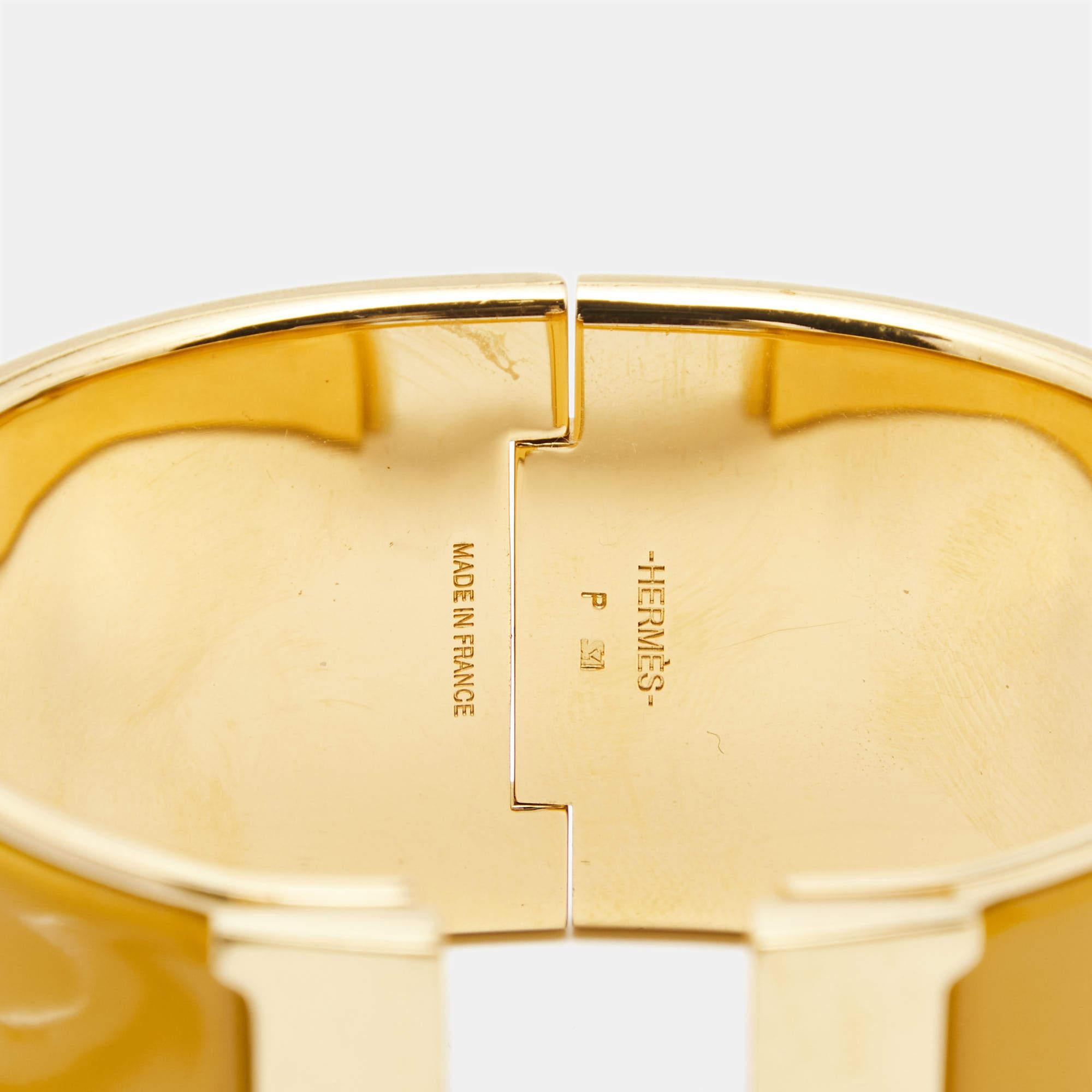 Ultra-modern and chic in design, this Hermes bracelet exhibits contemporary fashion. The luxe design is set with distinct elements to give the creation a classy touch. This sweet piece will look great when paired with other bracelets and even solo.

