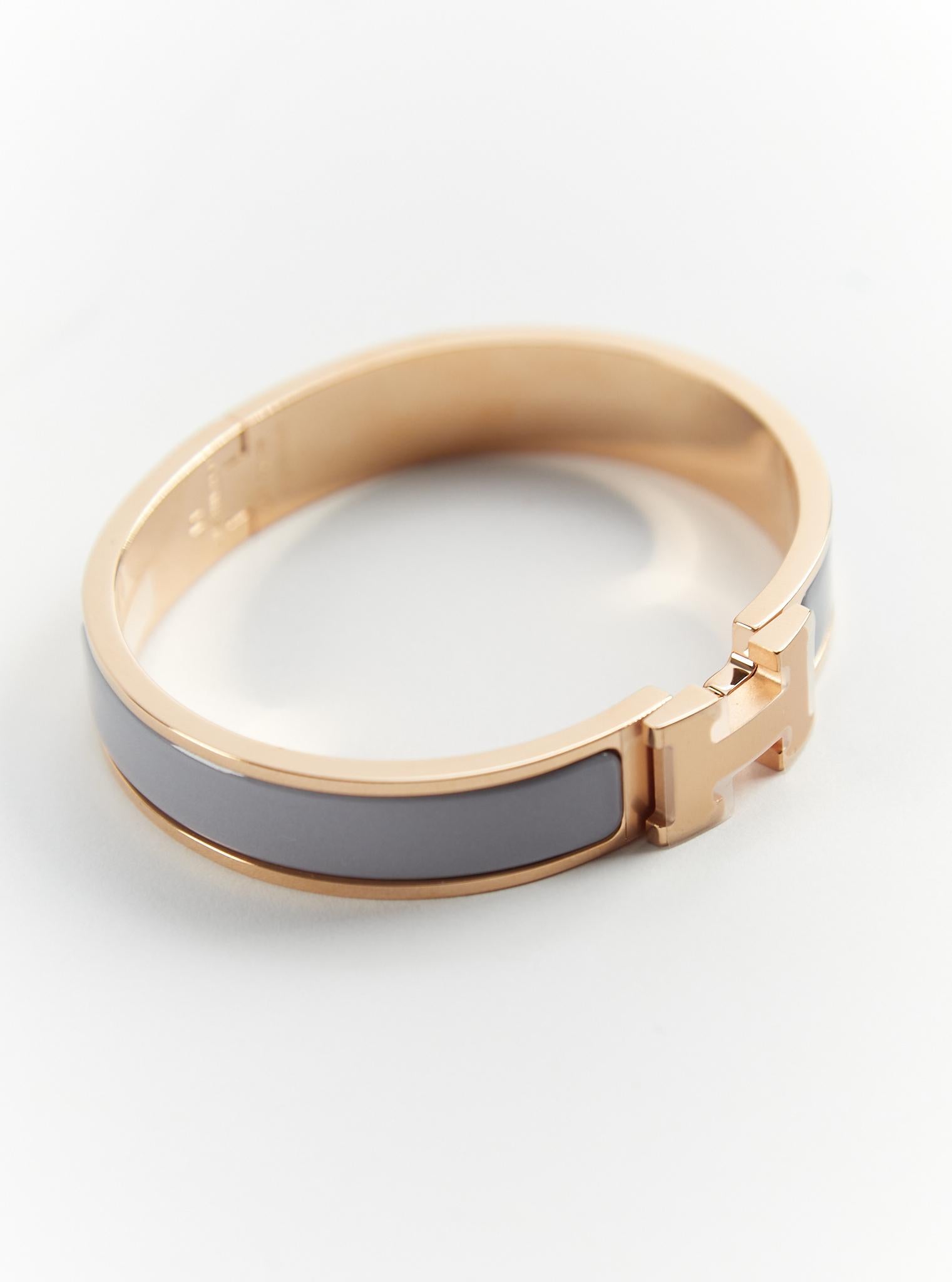Hermès Clic H GM Bracelet in Gris-Gris and Rose Gold

Wrist size: 16.8 cm  Width: 8 mm

Made in France