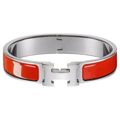 Bracelet Clic H d'Hermès en émail rouge, taille PM 17 cm