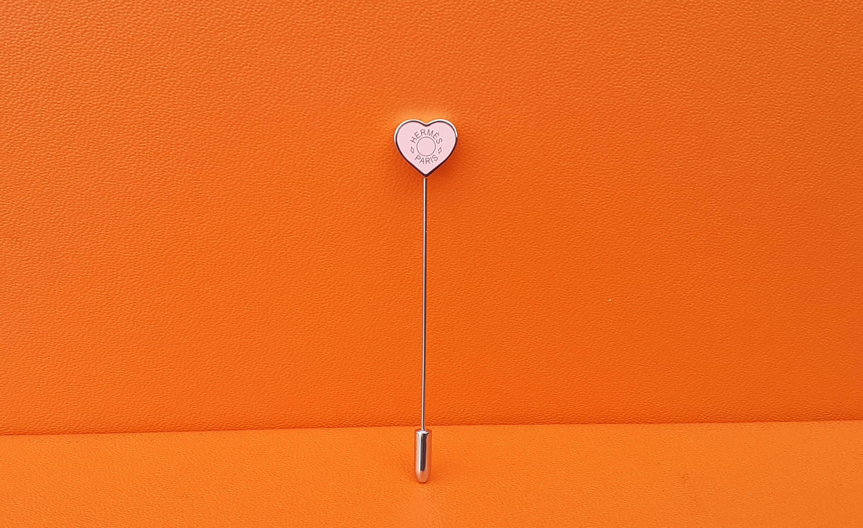 Cute and Lovely Authentic Hermès Pin

Called 