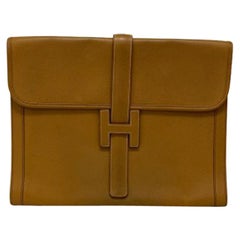 Retro Hermes Clutch Jige 34cm in Beige Leather with White Stitching