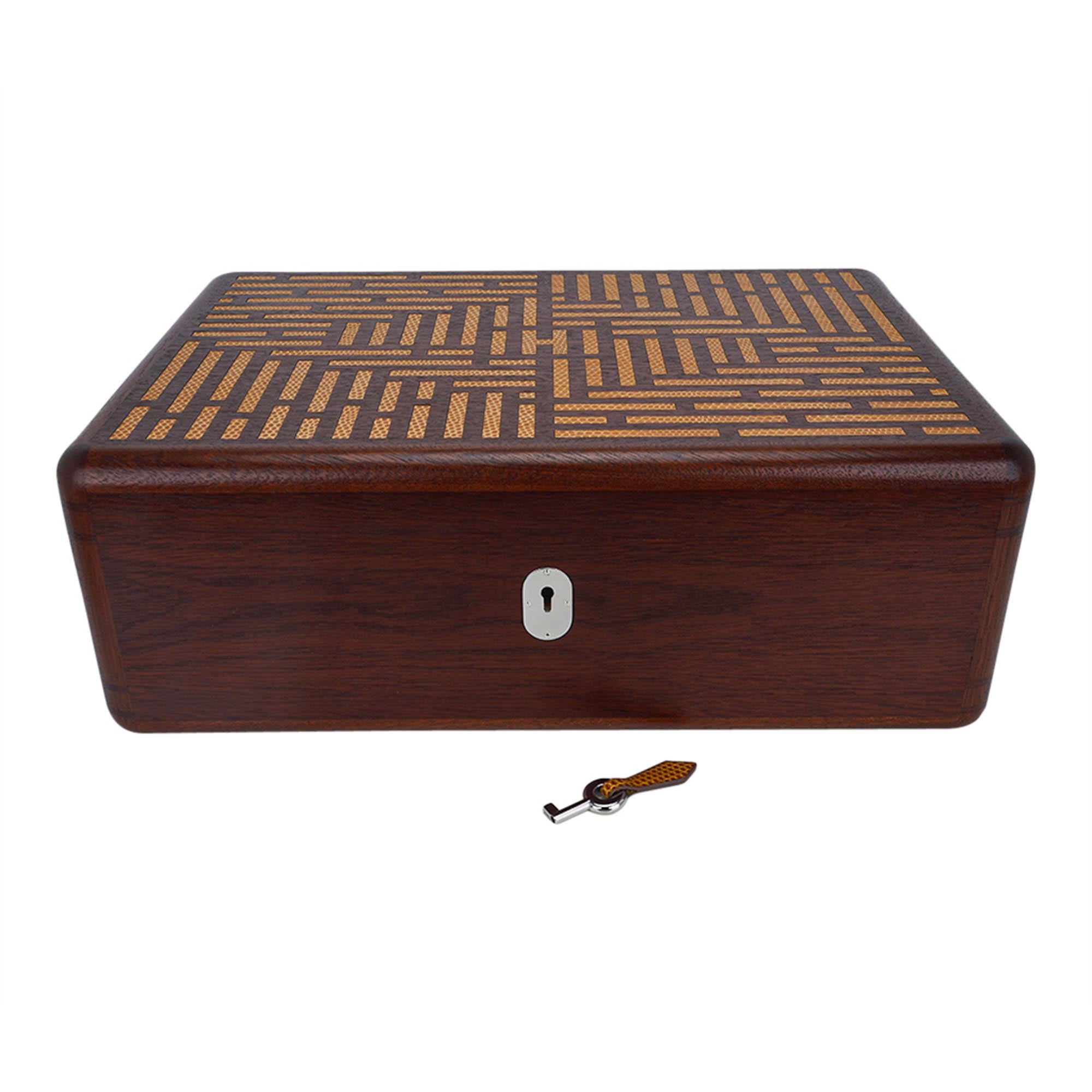 Hermes Coffret a Cigares Humidor Limited Edition Sycamore Holz Sesam Eidechse im Angebot 13
