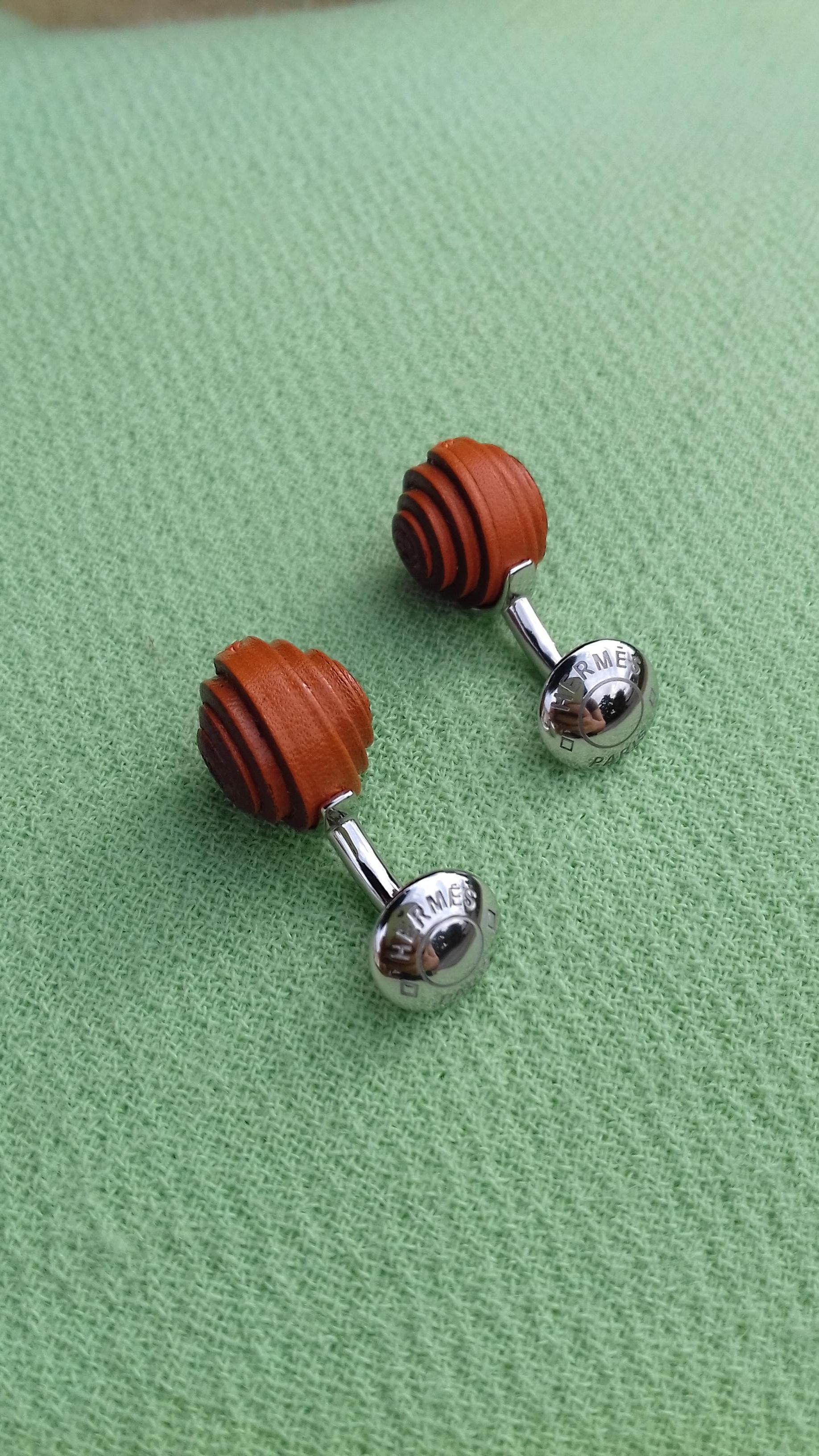 Hermès Coiled Leather and Sterling Silver Cuffs Button Snail Shaped Cufflinks  11