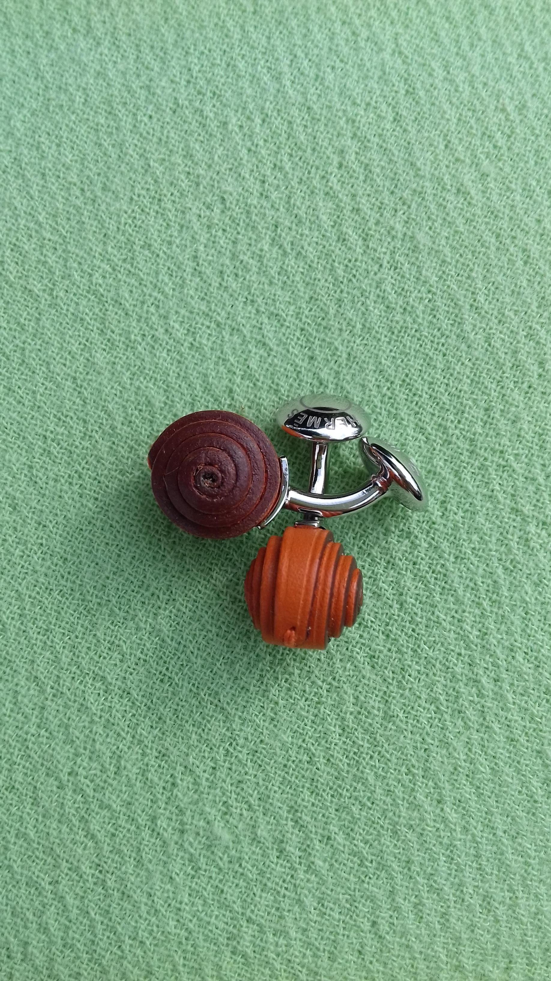 Hermès Coiled Leather and Sterling Silver Cuffs Button Snail Shaped Cufflinks  14