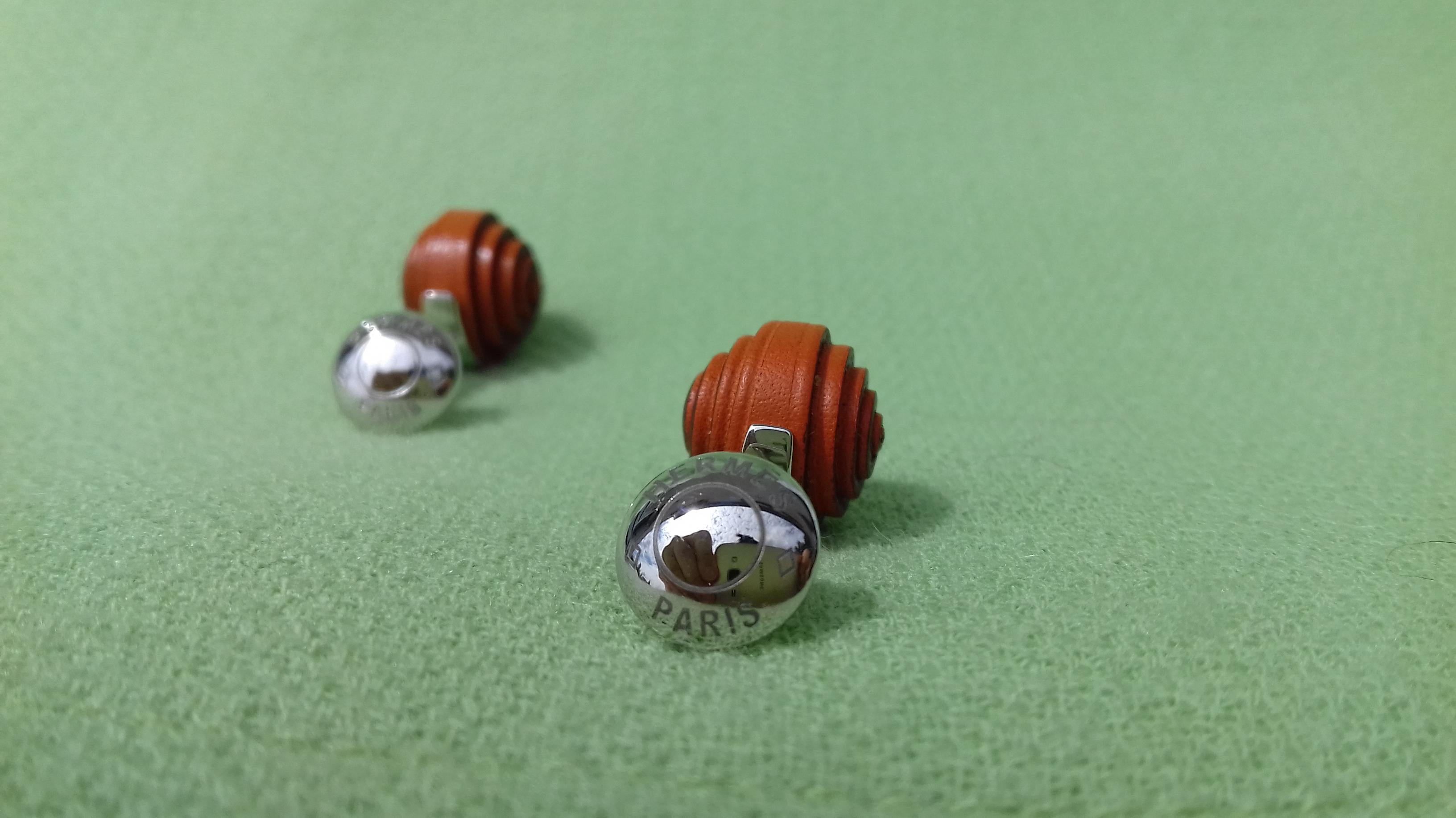 Hermès Coiled Leather and Sterling Silver Cuffs Button Snail Shaped Cufflinks  5