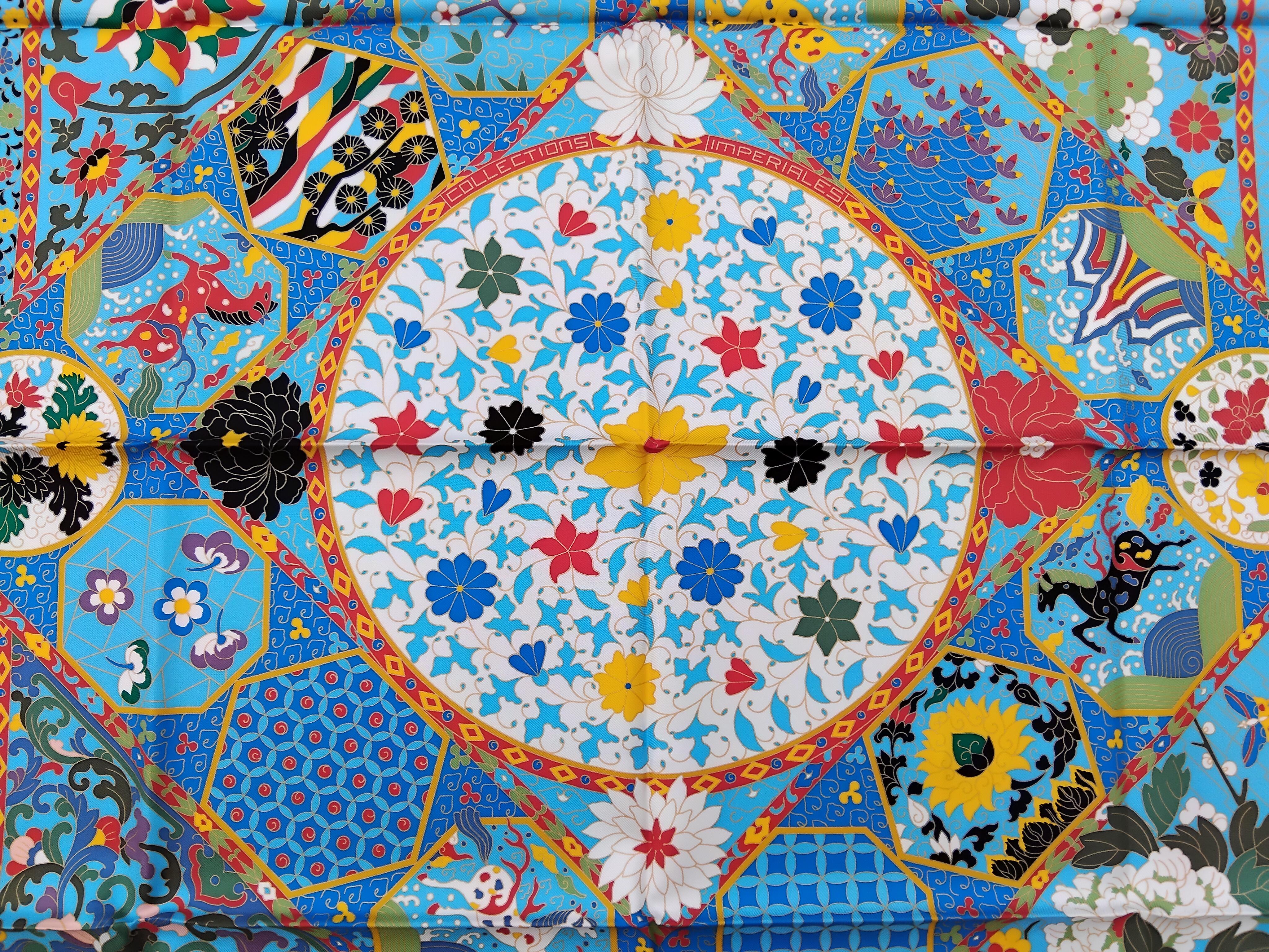 Hermès Collections Imperiales Foulard en soie Catherine Baschet Rouge Bleu Jaune en vente 1