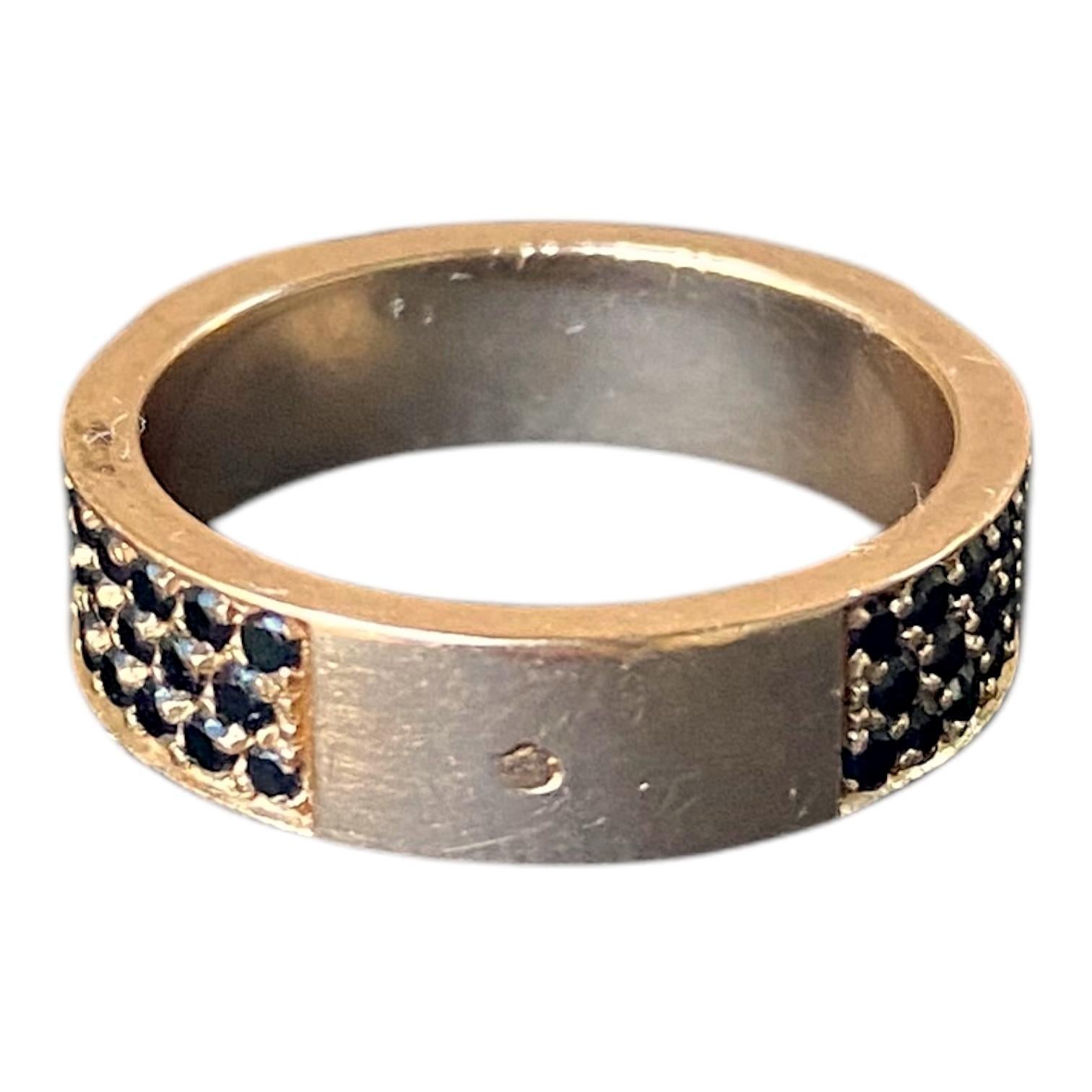 Contemporary HERMÉS Collier de Chien 18K Rose Gold Black Spinel Ring For Sale