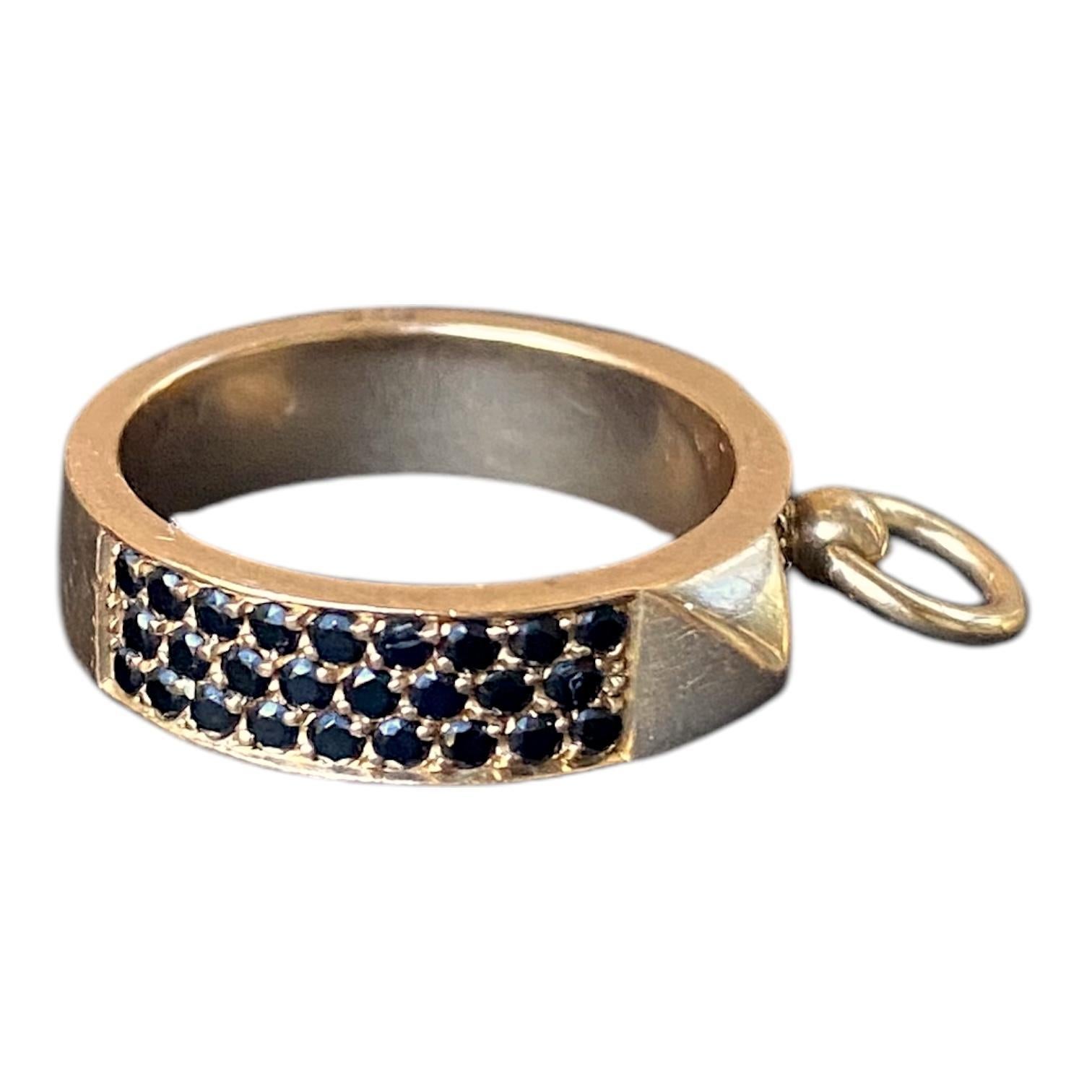 Round Cut HERMÉS Collier de Chien 18K Rose Gold Black Spinel Ring For Sale