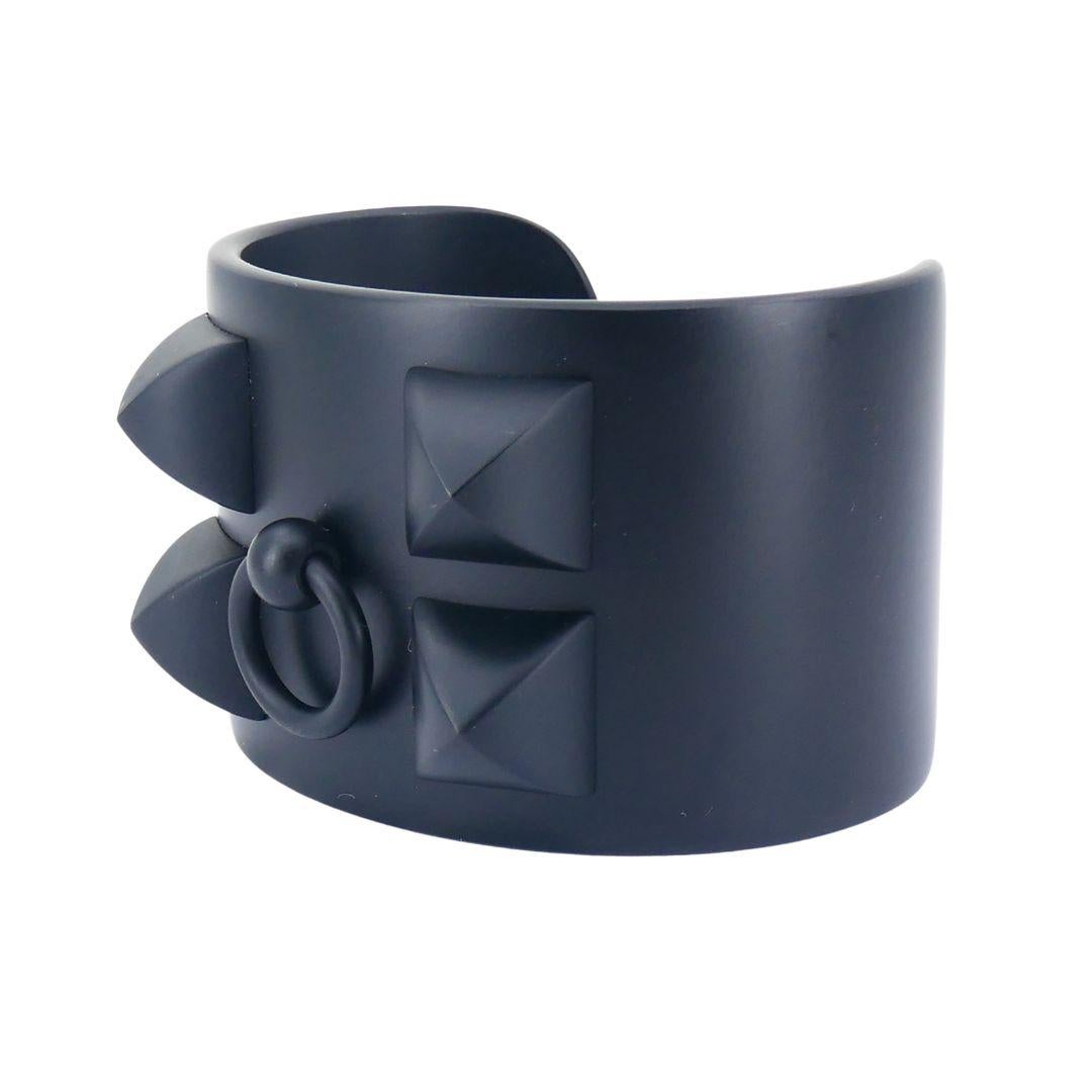 Hermes Collier de Chien Aluminium noir Bracelet manchette coucher de soleil Bon état - En vente à Beverly Hills, CA