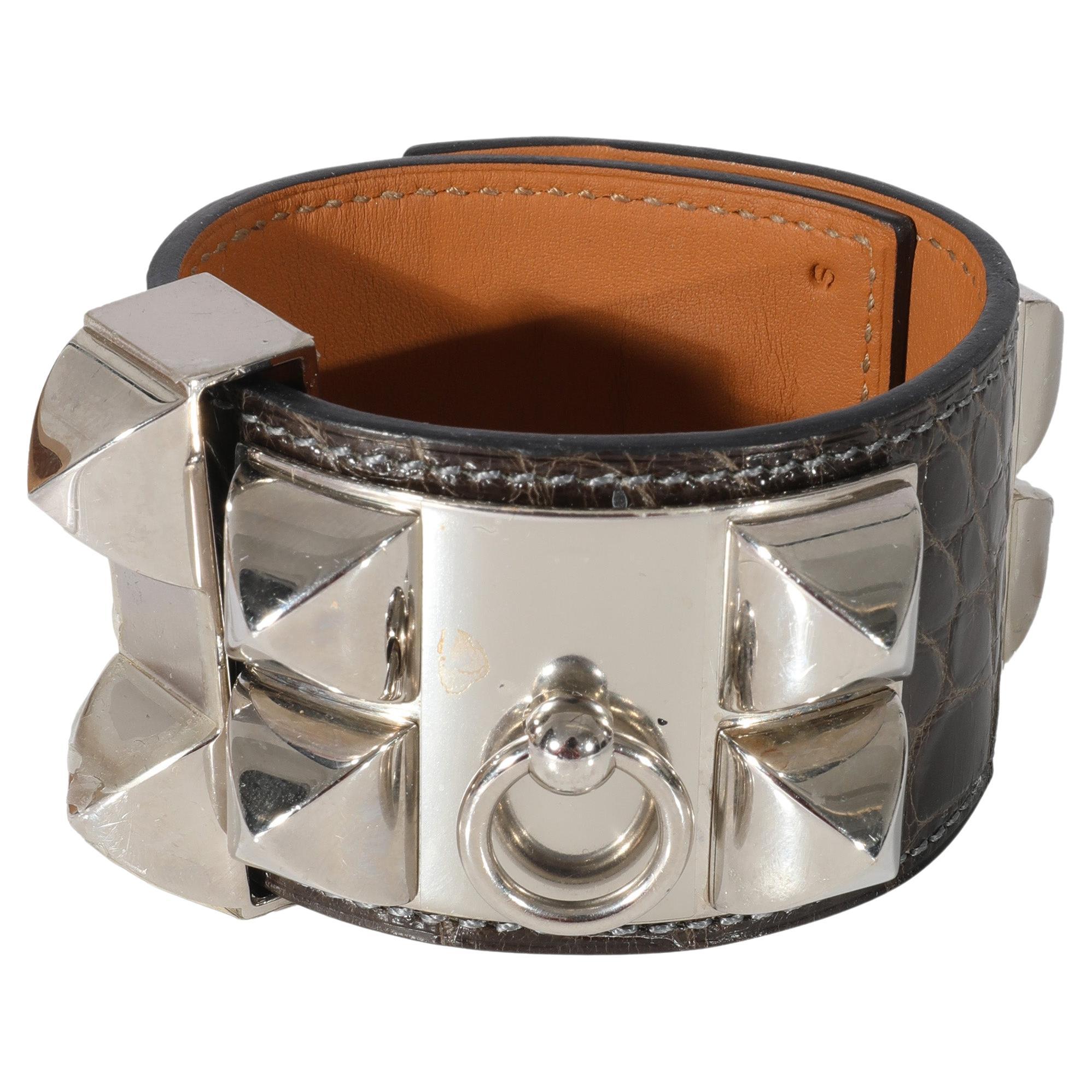 Hermès Collier De Chien-Armband aus schokoladenbraunem Alligatorleder, Palladium-Platin, Hardwar im Angebot