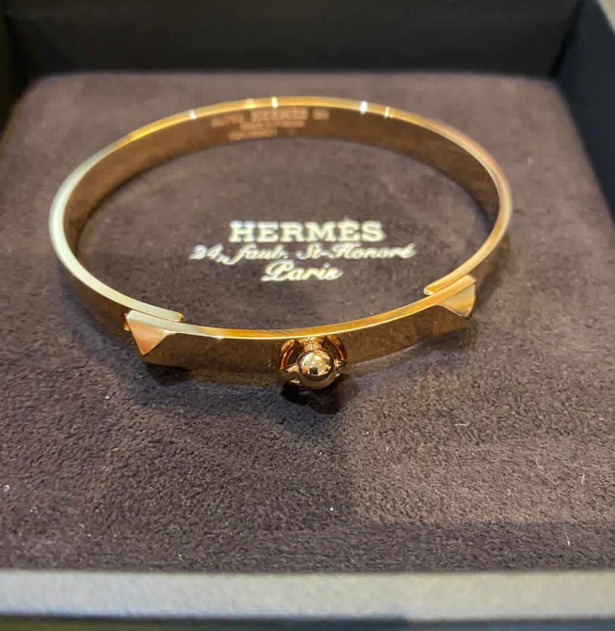 Hermes Collier de Chien bracelet
Small Size
18K Rose Gold
Comes with original box and certificate