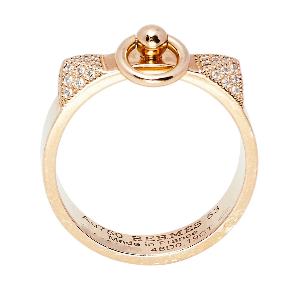 The iconic Collier de Chien collection by Hermes is from 1949. We have here a fine jewelry Collier de Chien ring that's made from 18k rose gold and the signature studs are embellished with diamonds. It's a sparkling jewel you'll treasure.

