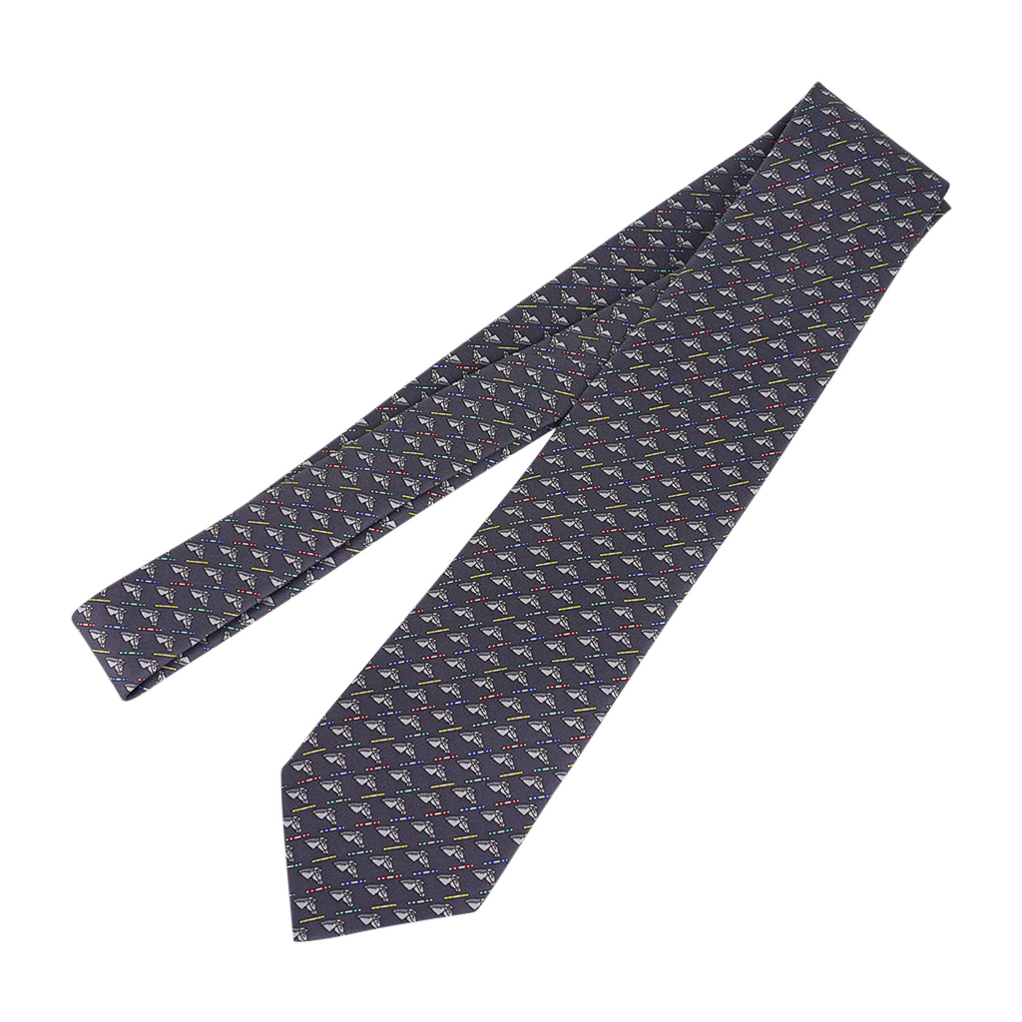 Hermès - Cravate colorée en sergé de soie anthracite/gris Clair Neuf - En vente à Miami, FL