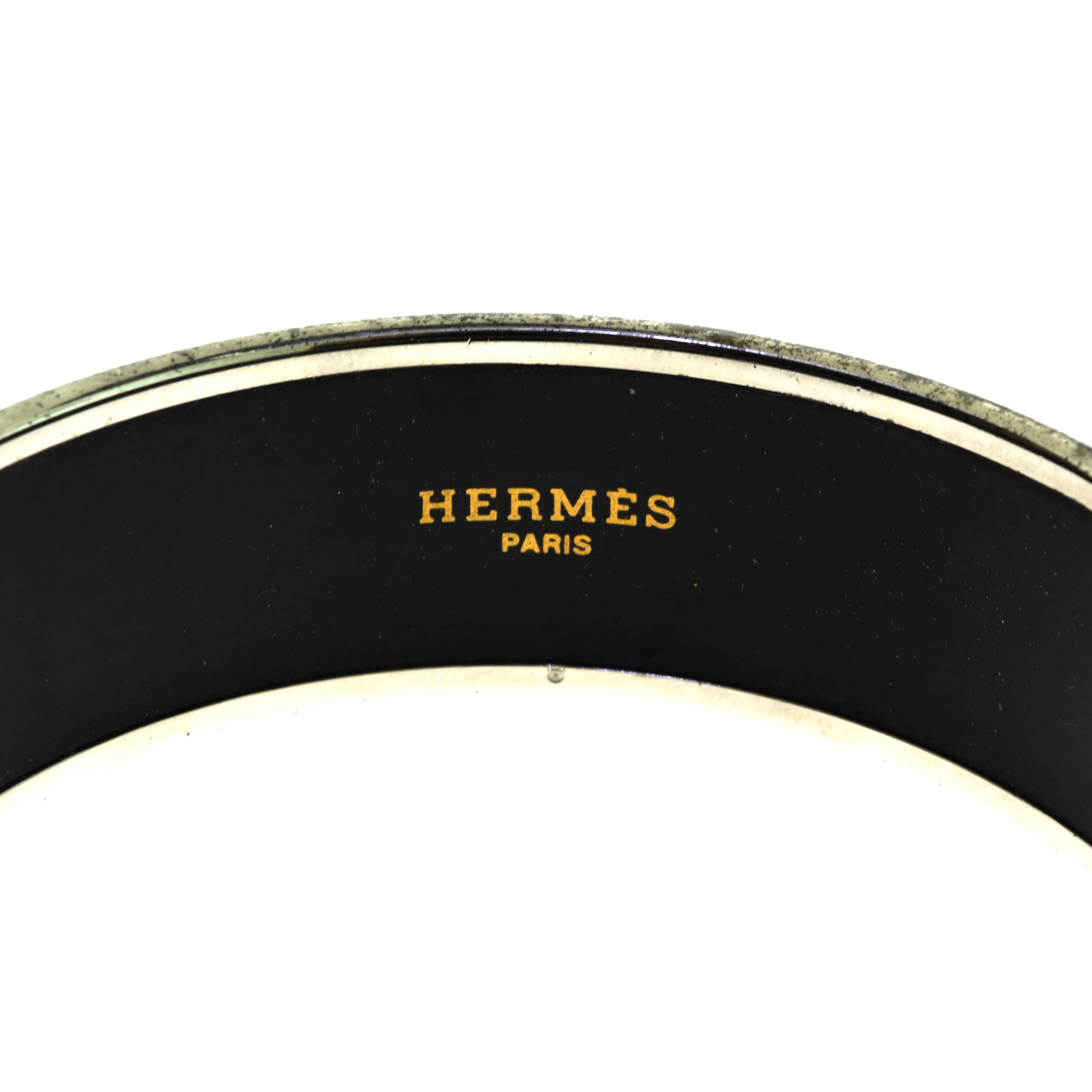 Hermès Colorful Patterned Wide Bangle Bracelet, Printed Color Blue Enamel In Good Condition In Miami, FL