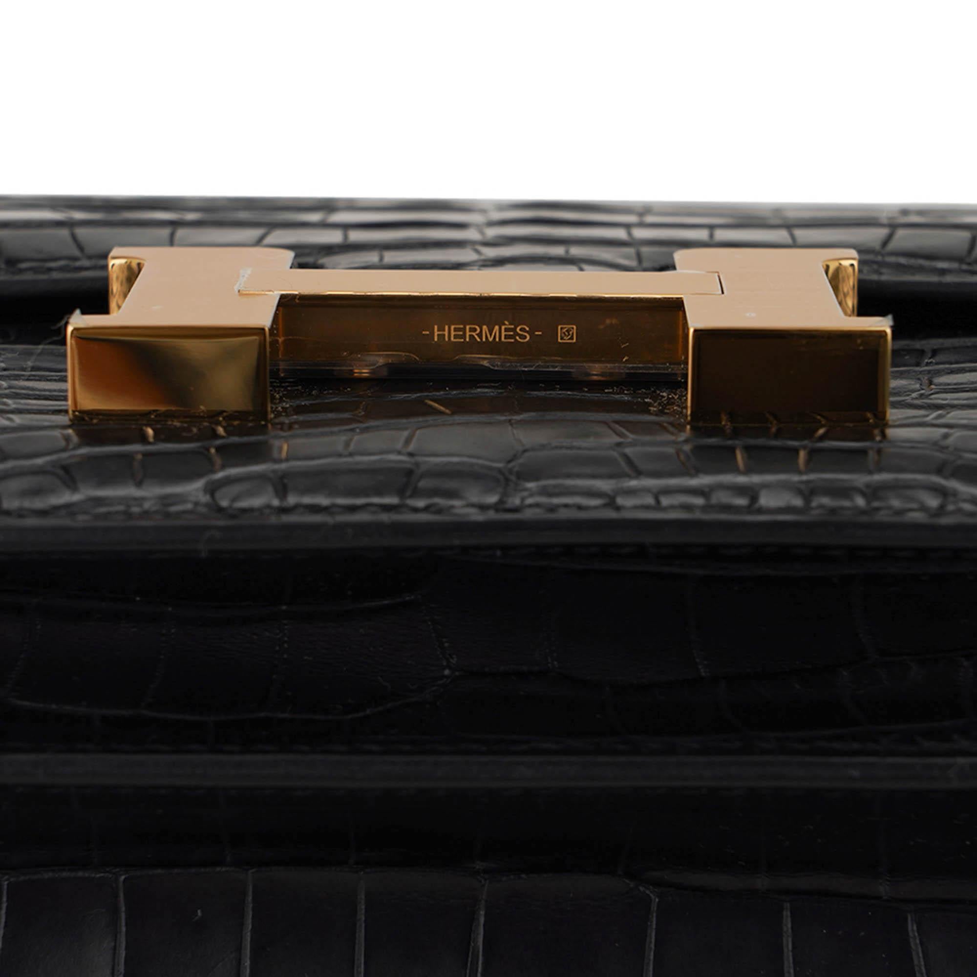 Hermes Constance 18 Bag Black Matte Alligator Gold Hardware and Mirror For Sale 6