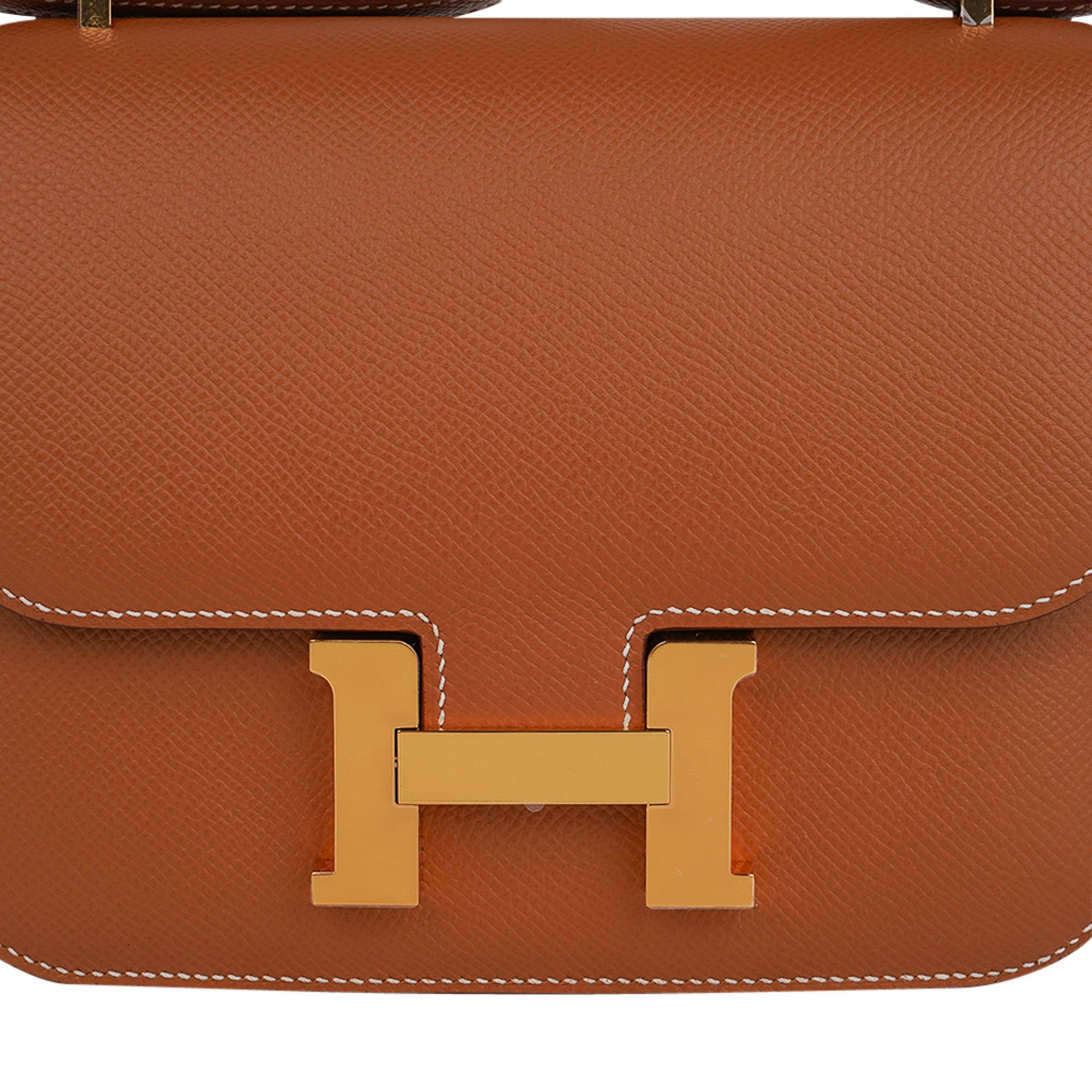 Mightychic offers an Hermes Constance 18 bag featured in classic Gold.
Accentuated with Gold hardware.
Epsom leather with signature bone top stitch.
Carried by hand, over the shoulder, or even cross body! 
HERMES PARIS MADE IN FRANCE is stamped on