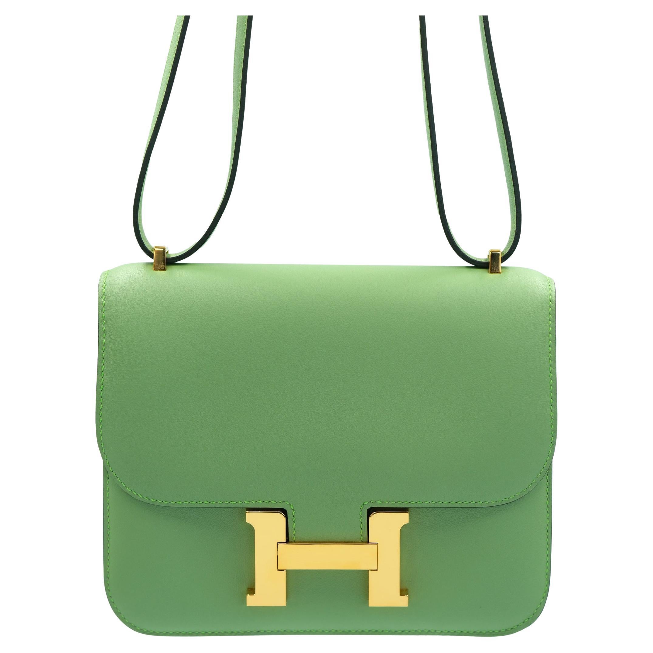 Hermes Constance 18 Mini III Mirror Vert Criquet Swift with Gold Hardware en vente