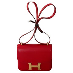 Hermès - Sac Constance 18 Mini Rouge de Coeur avec Miroir 