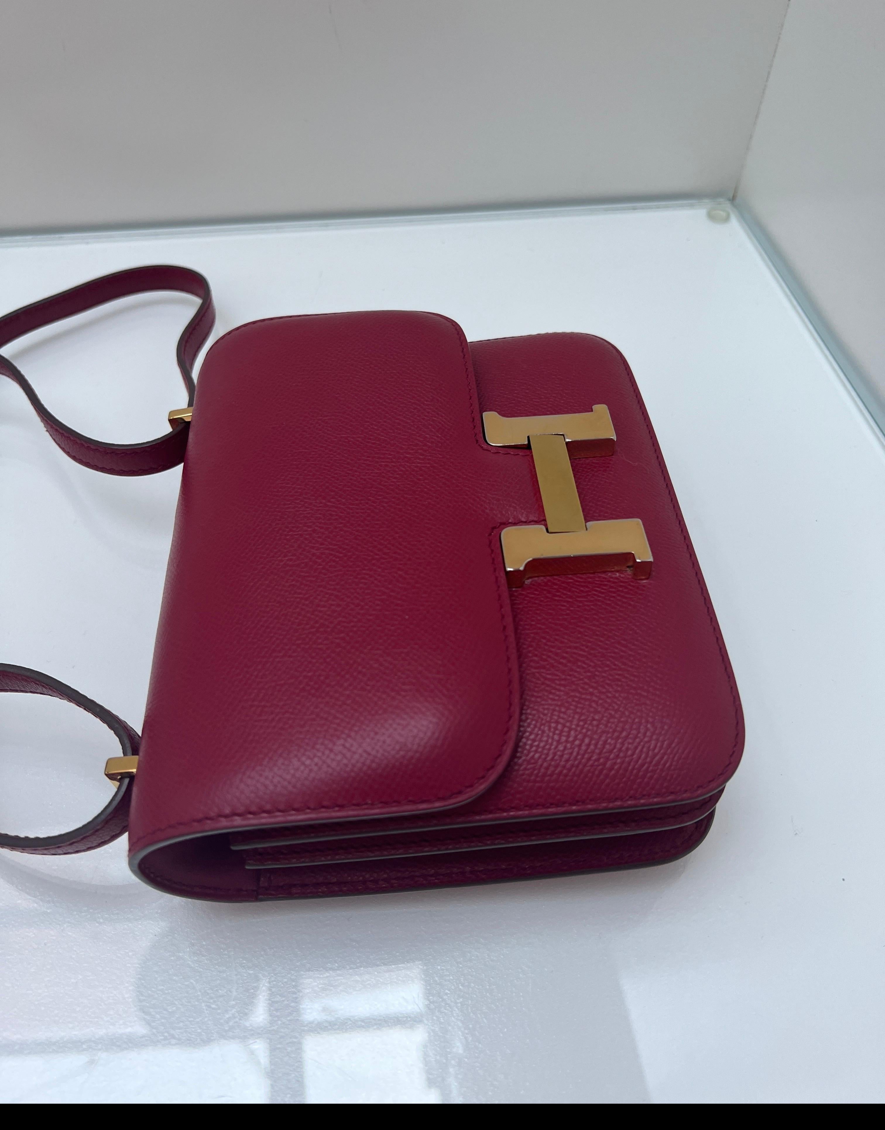Borsa Hermes Constance 18 Rouge Casaque in vendita 1