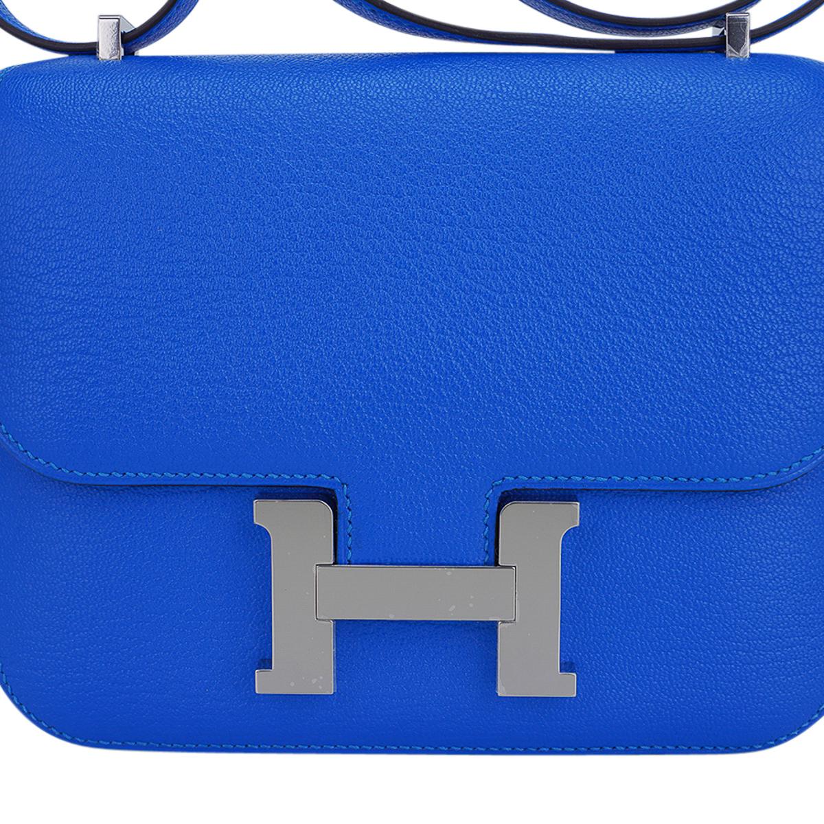 Women's Hermes Constance 18 Verso Bleu Hydra / Deep Bleu Chevre Palladium Hardware For Sale