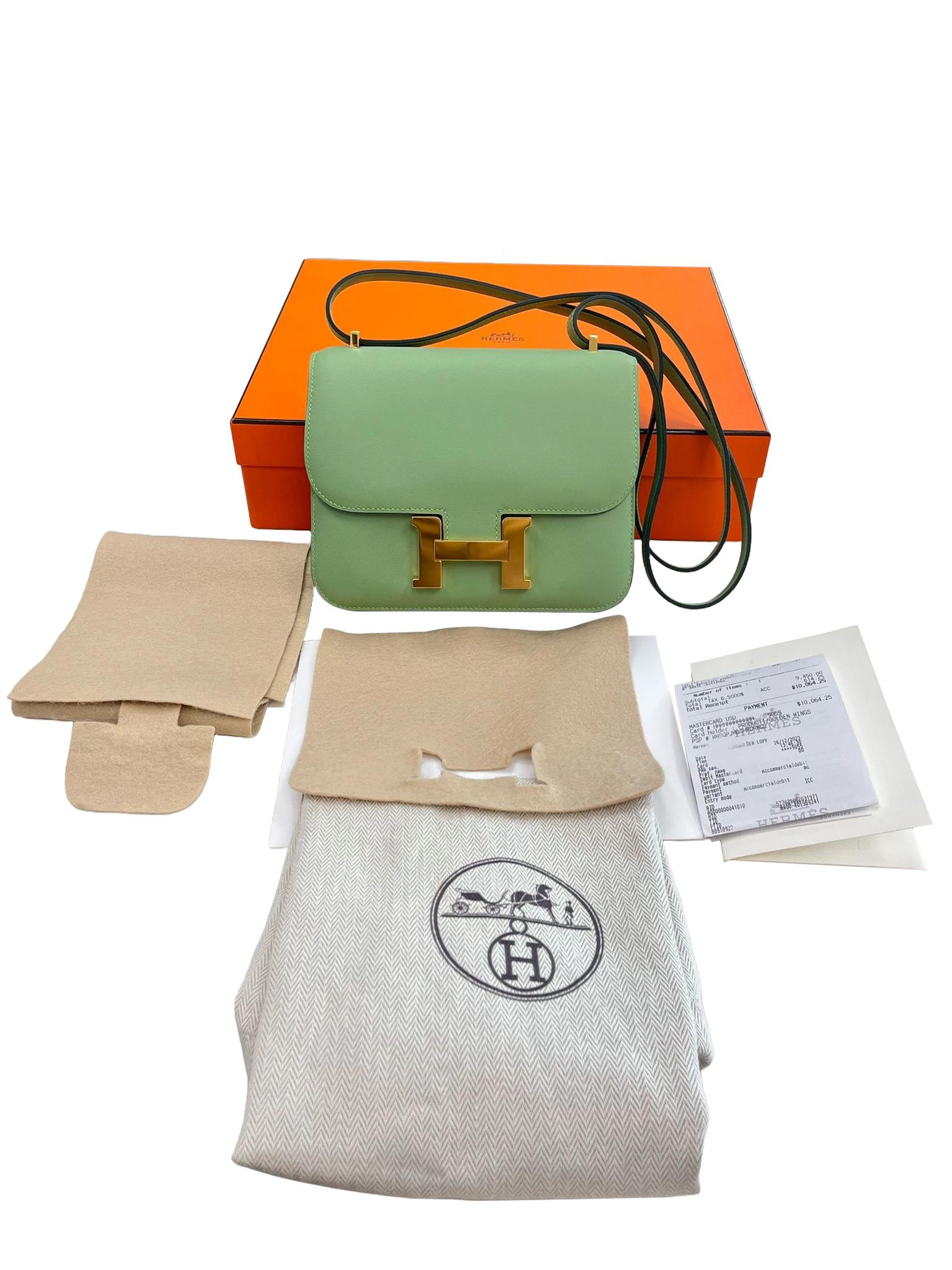 Women's Hermes Constance 18 Vert Criquet Swift Leather With Gold Hardware Handbag For Sale