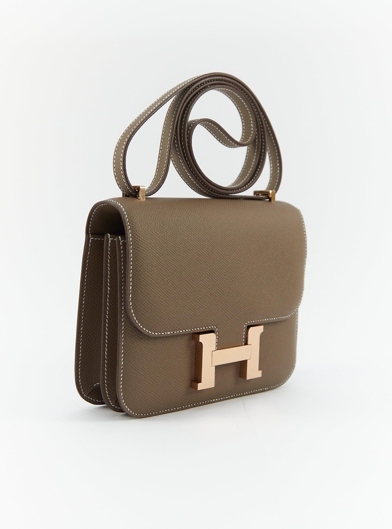 HERMÈS CONSTANCE 18CM ETOUPE Epsom Leather with Rose Gold Hardware In Excellent Condition For Sale In London, GB