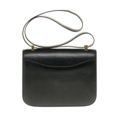 Hermes Constance 23 shoulder bag in black box calfskin with gold hardware !