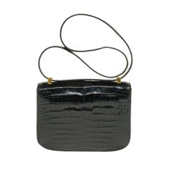 Hermes Constance 23 shoulder bag in black Crocodile with gold hardware !