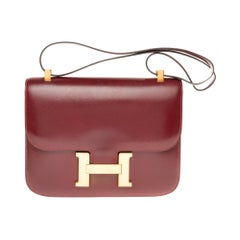 Retro Hermes Constance 23 shoulder bag in burgundy calfskin with gold hardware !