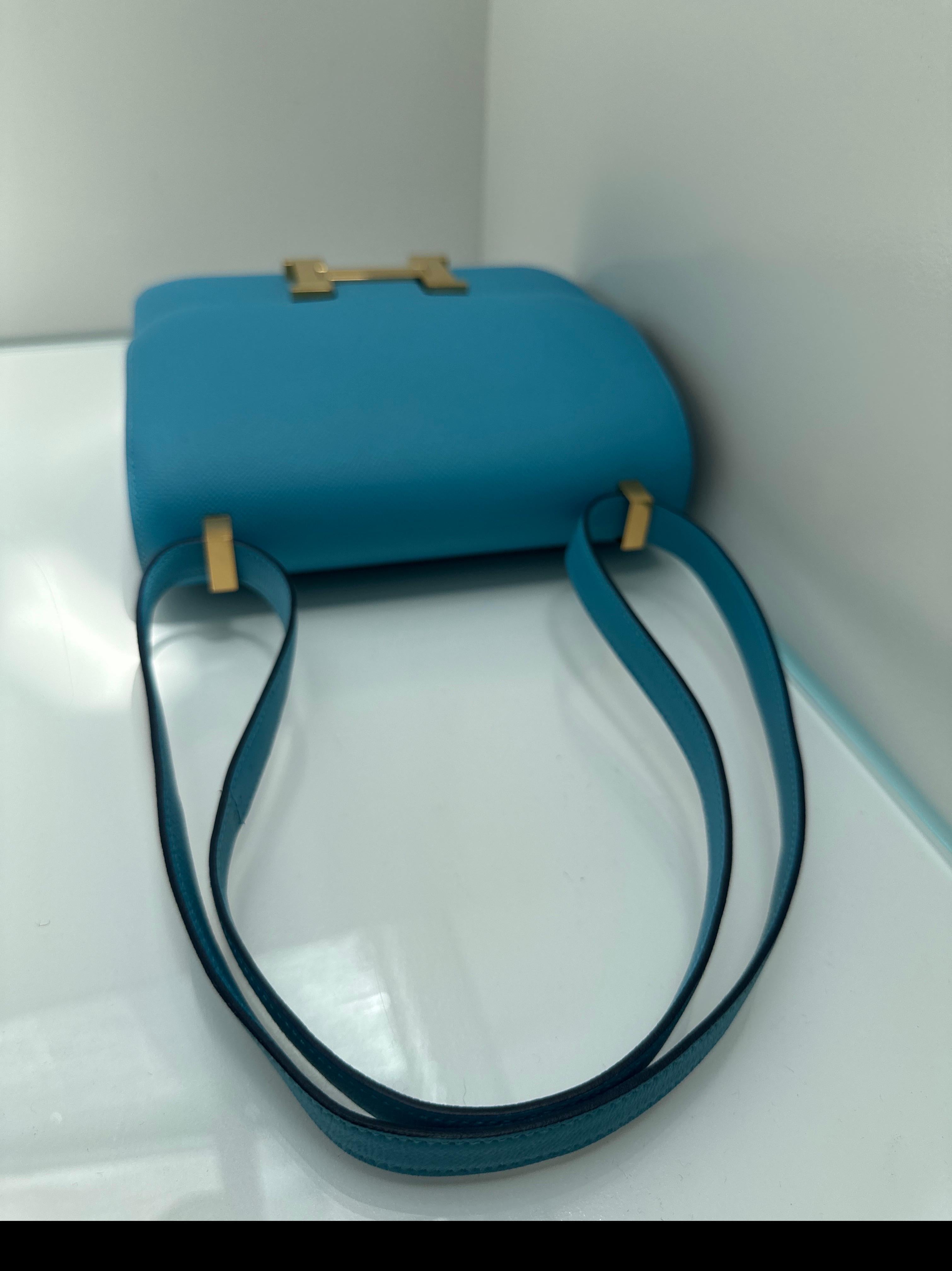 Hermes Constance 24 Bleu Celeste Epsom Gold Hardware en vente 9