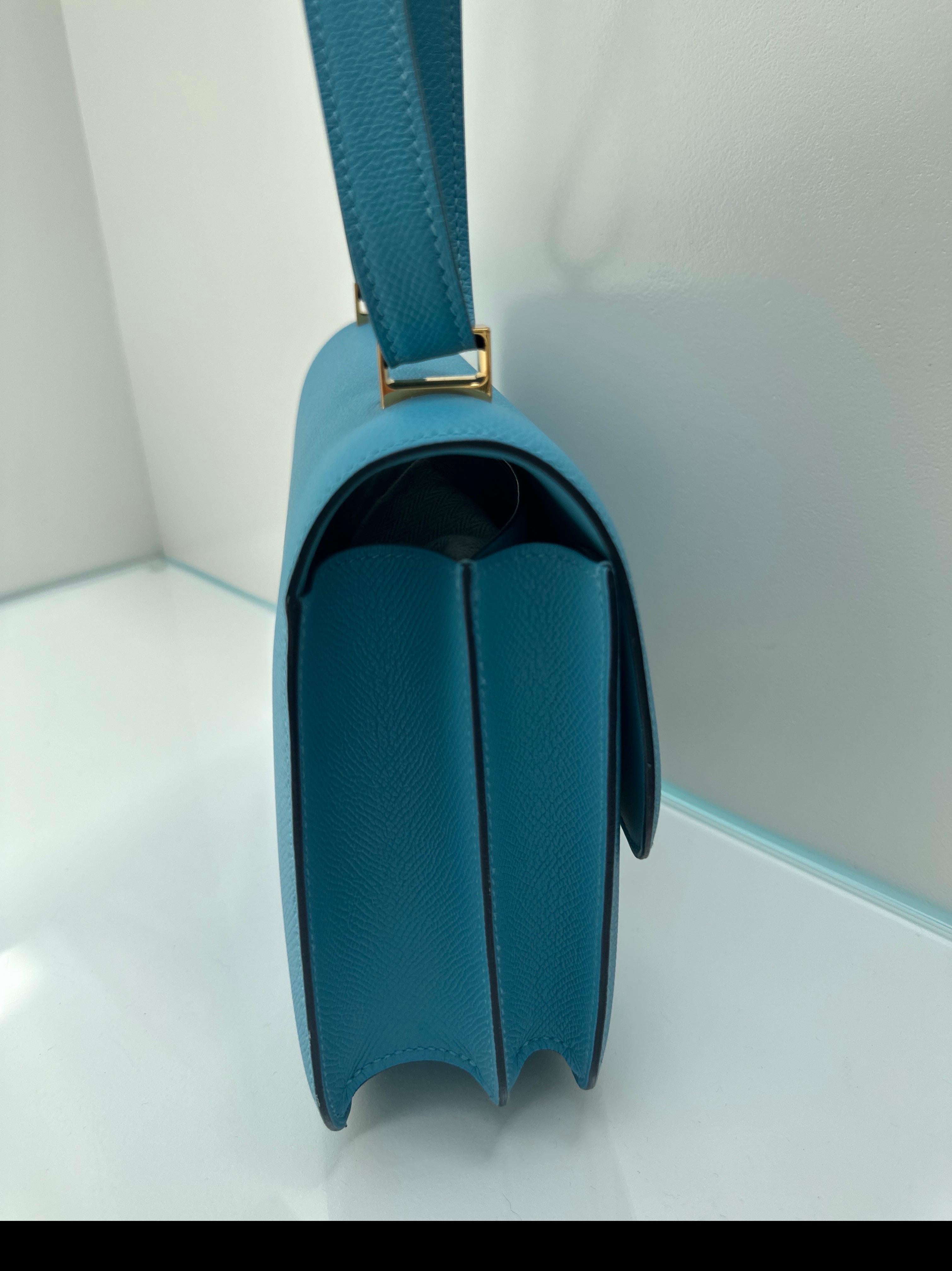 Hermes Constance 24 Bleu Celeste Epsom Gold Hardware en vente 3