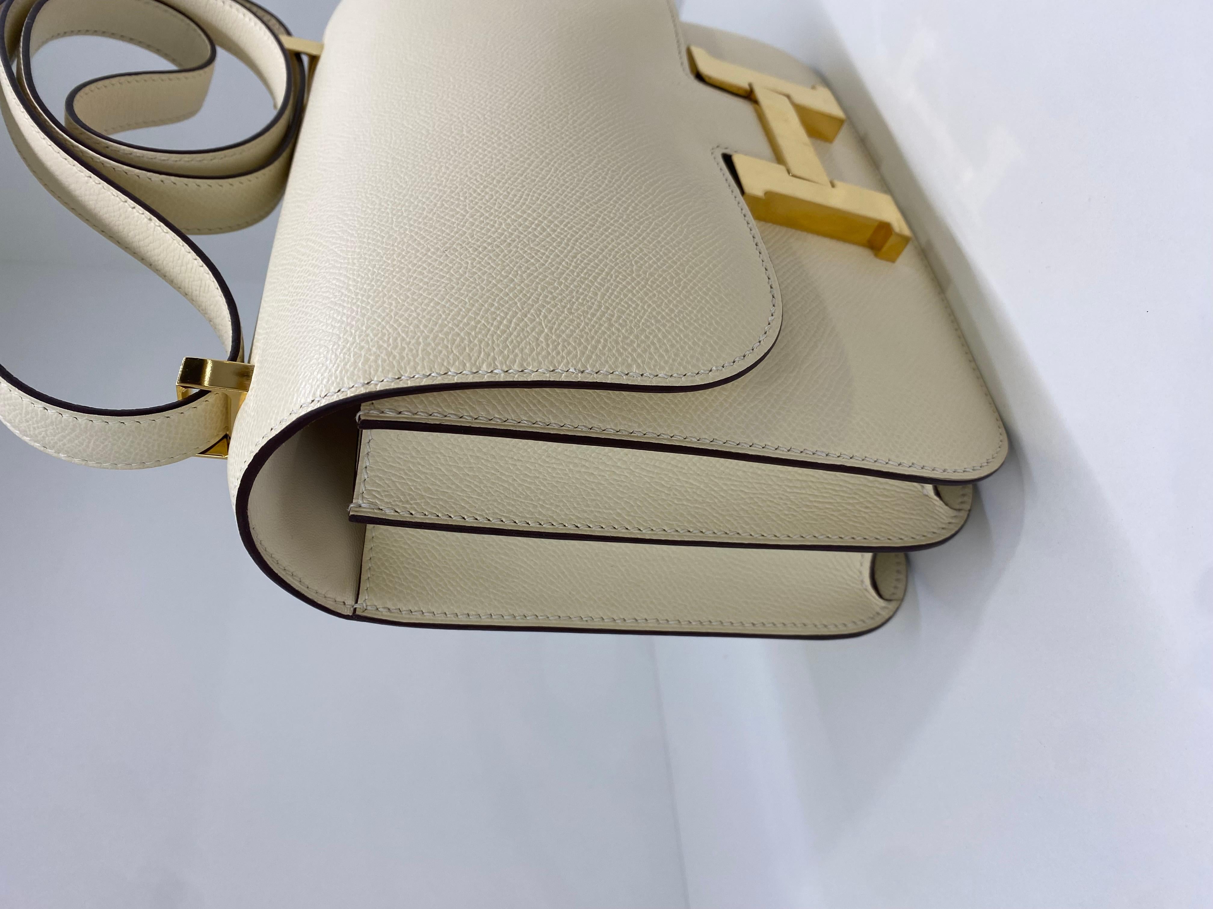 Women's or Men's Hermes Constance 24 Nata GHW For Sale