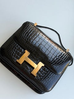 Hermès Constance 24 Noir/Schwarzes Alligator Mississippi Lisse Gold Hardware