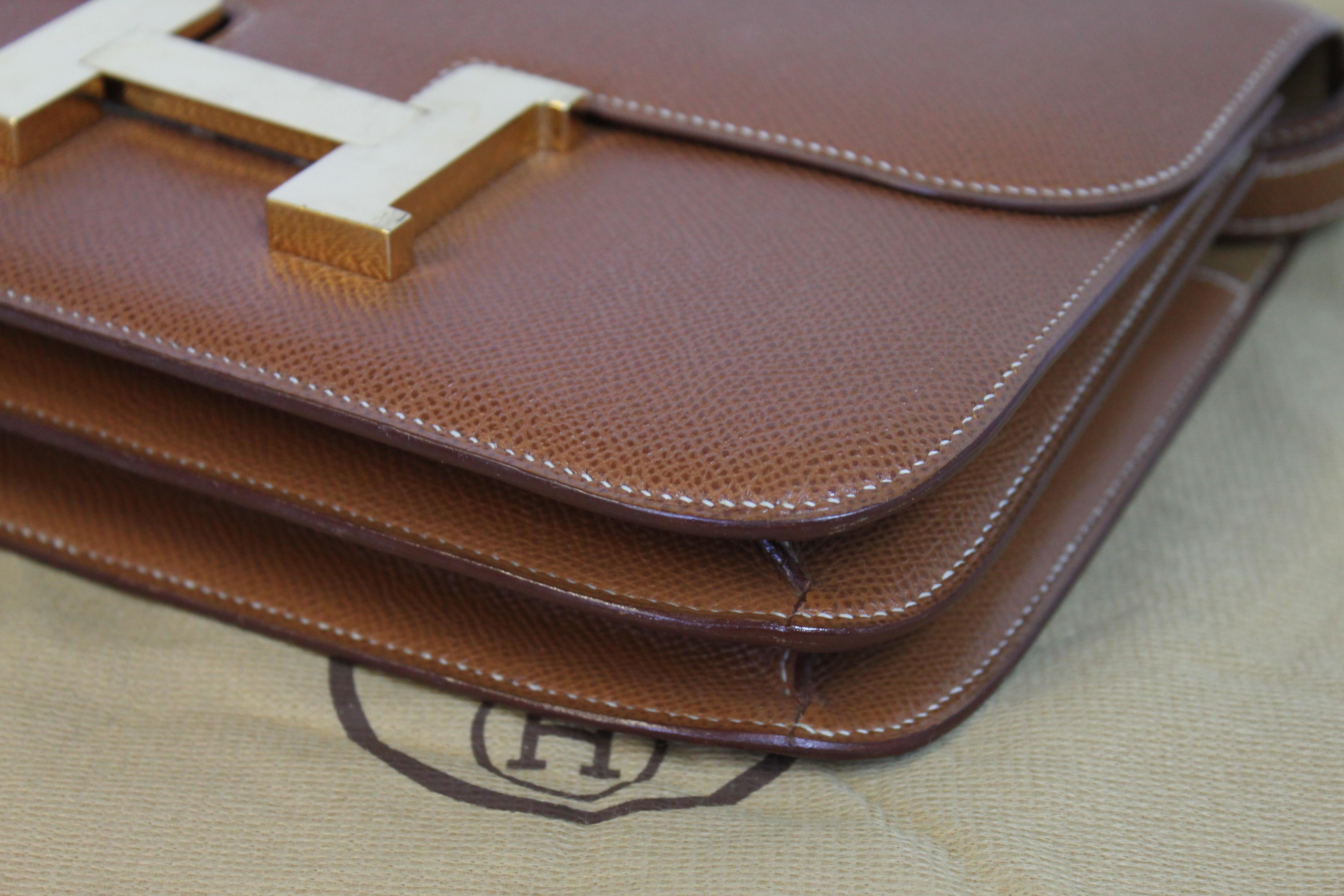 Hermes Constance 24 Shoulder Bag brown/tan epsom leather with gold Hardware For Sale 3