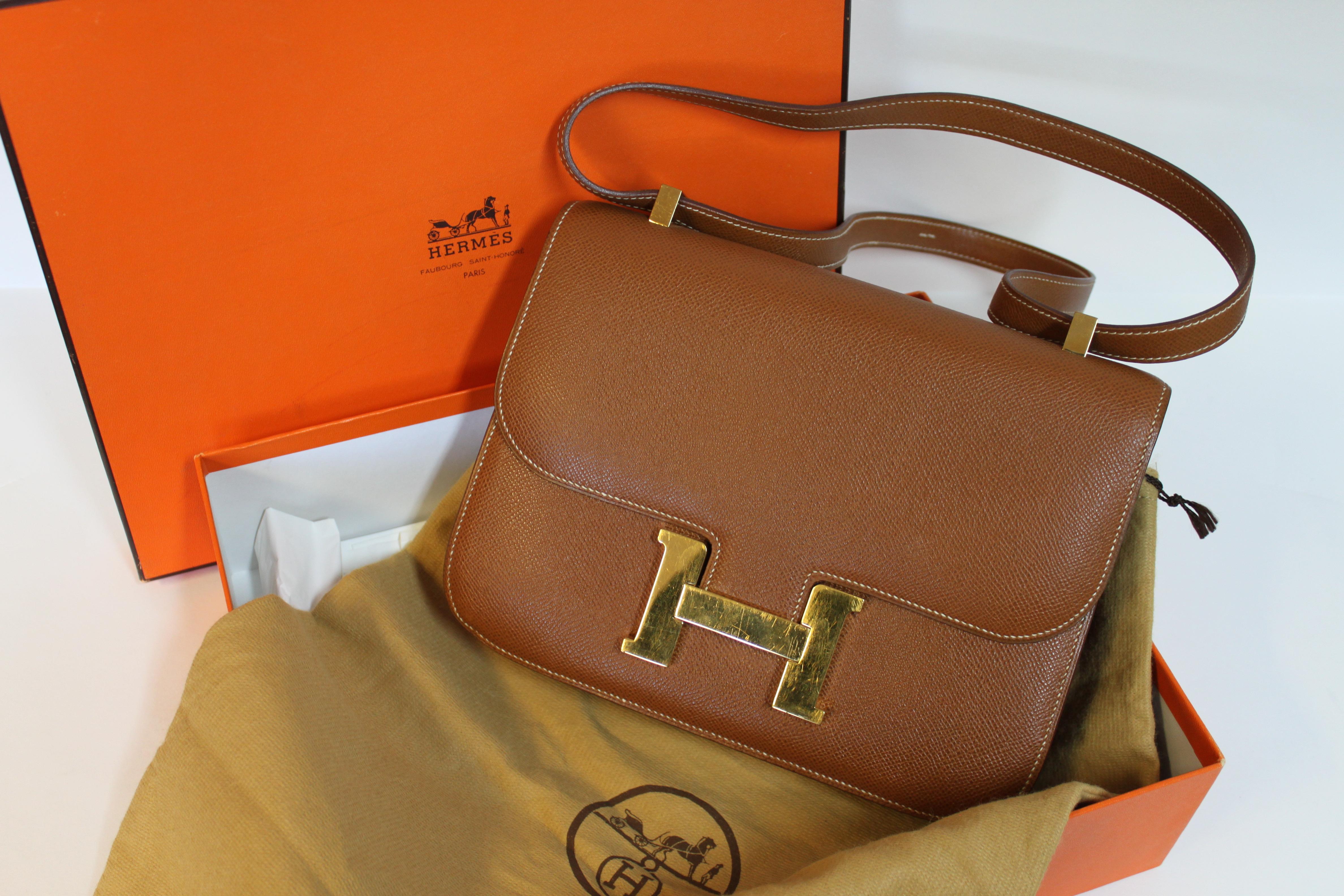 Hermes Constance 24 Shoulder Bag brown/tan epsom leather with gold Hardware For Sale 10