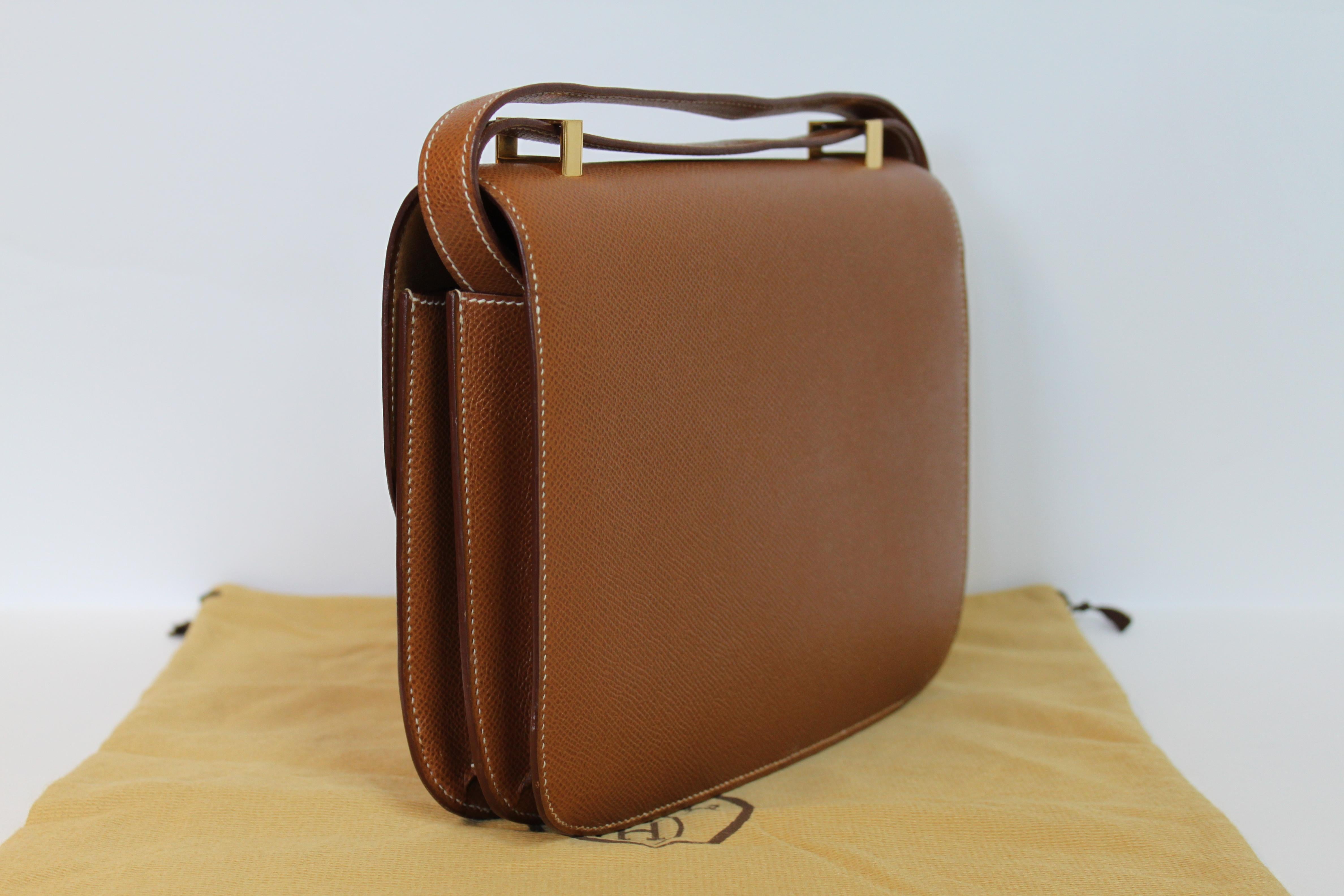 Brown Hermes Constance 24 Shoulder Bag brown/tan epsom leather with gold Hardware For Sale
