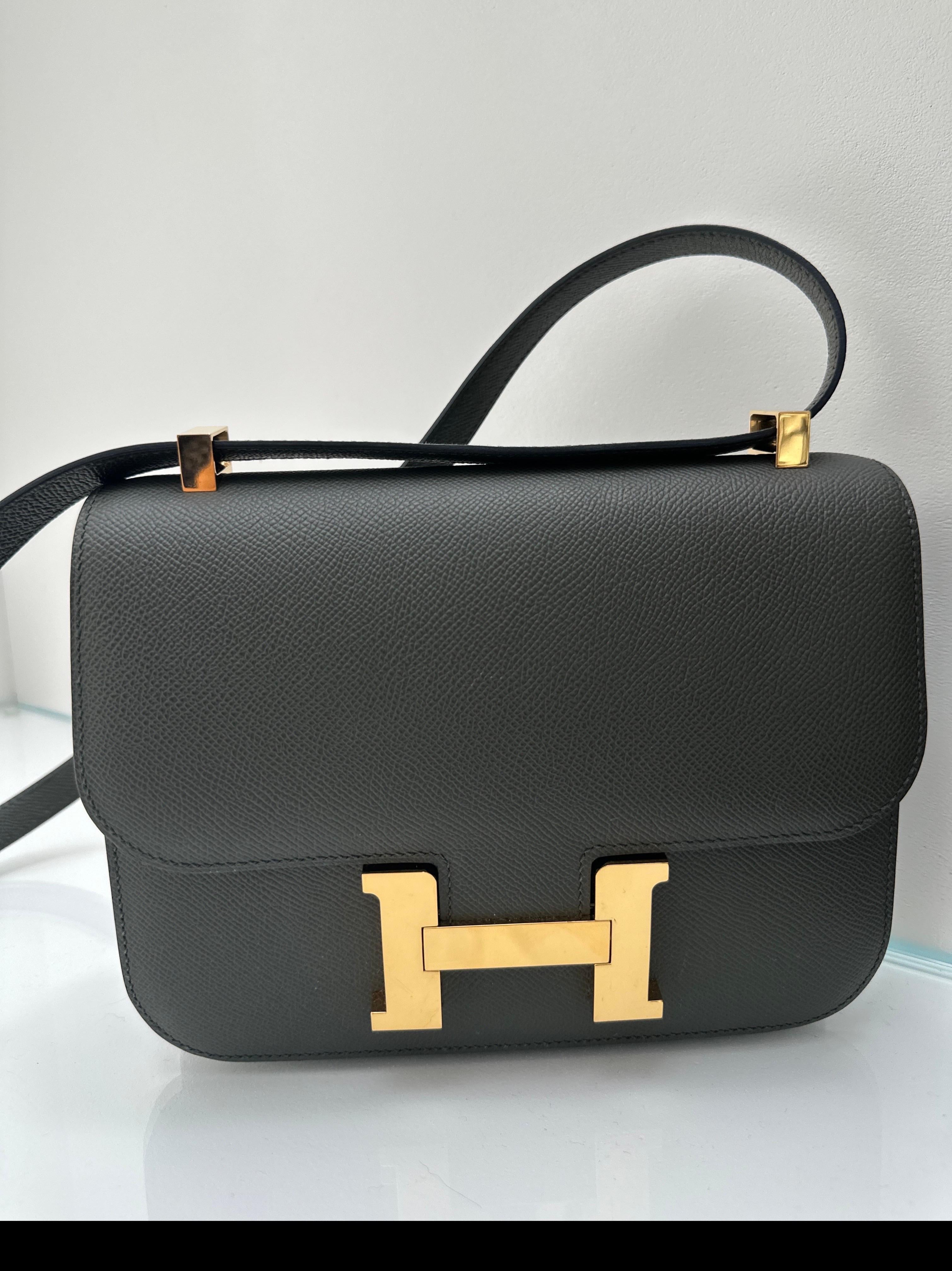 Hermes Constance 24 Vert De Gris Epsom Gold Hardware en vente 11
