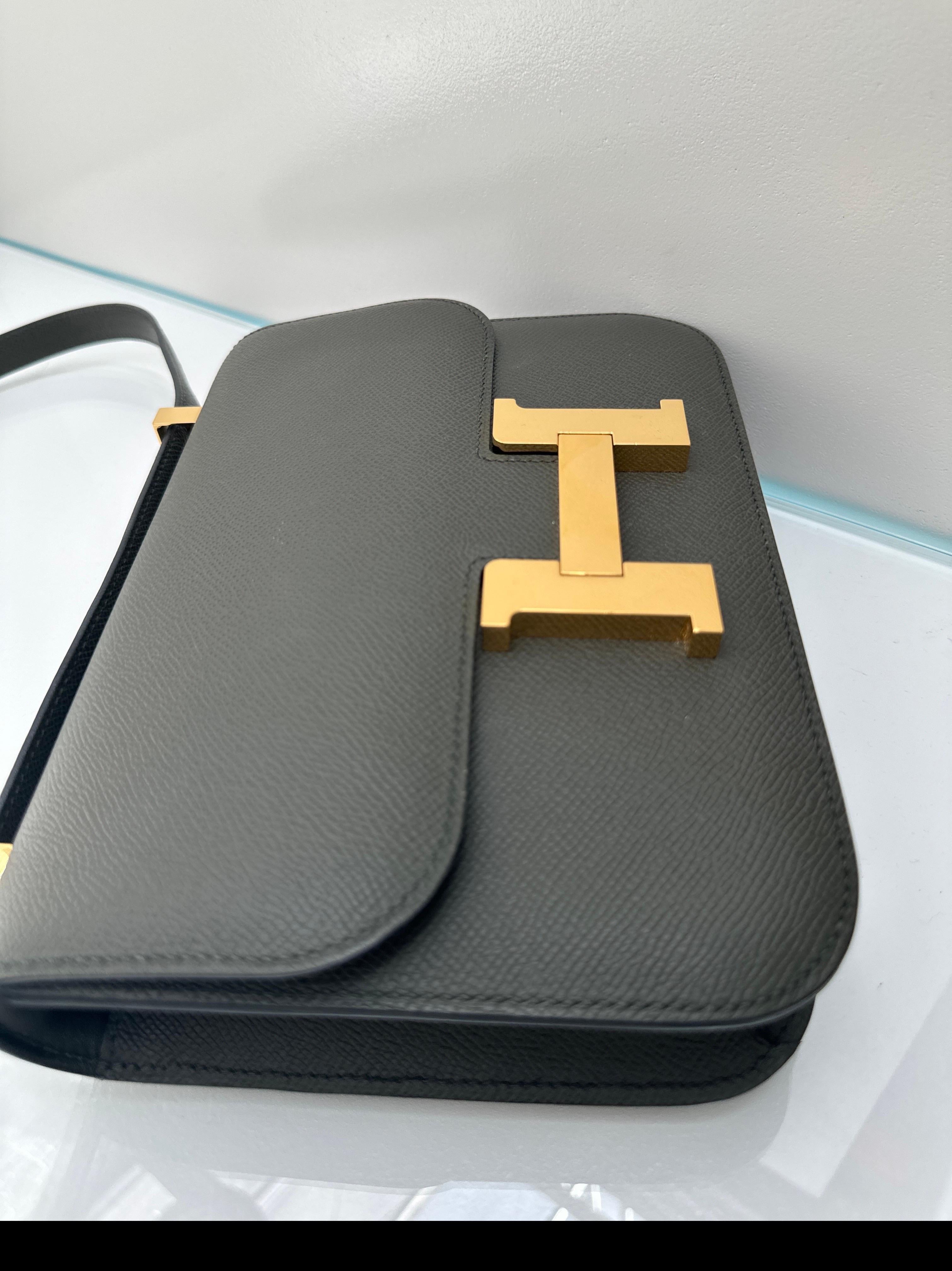 Hermes Constance 24 Vert De Gris Epsom Gold Hardware en vente 12