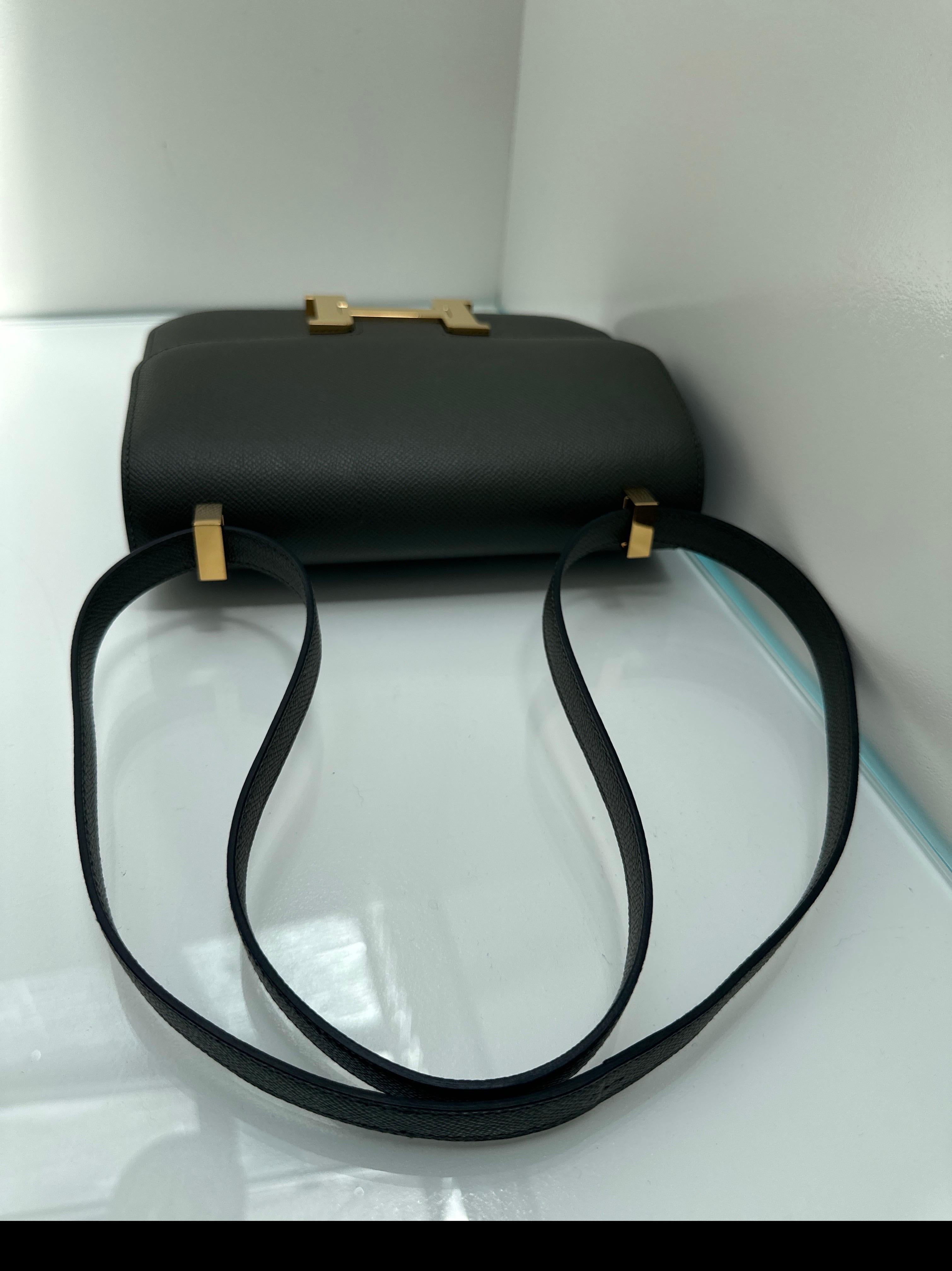 Hermes Constance 24 Vert De Gris Epsom Gold Hardware en vente 15
