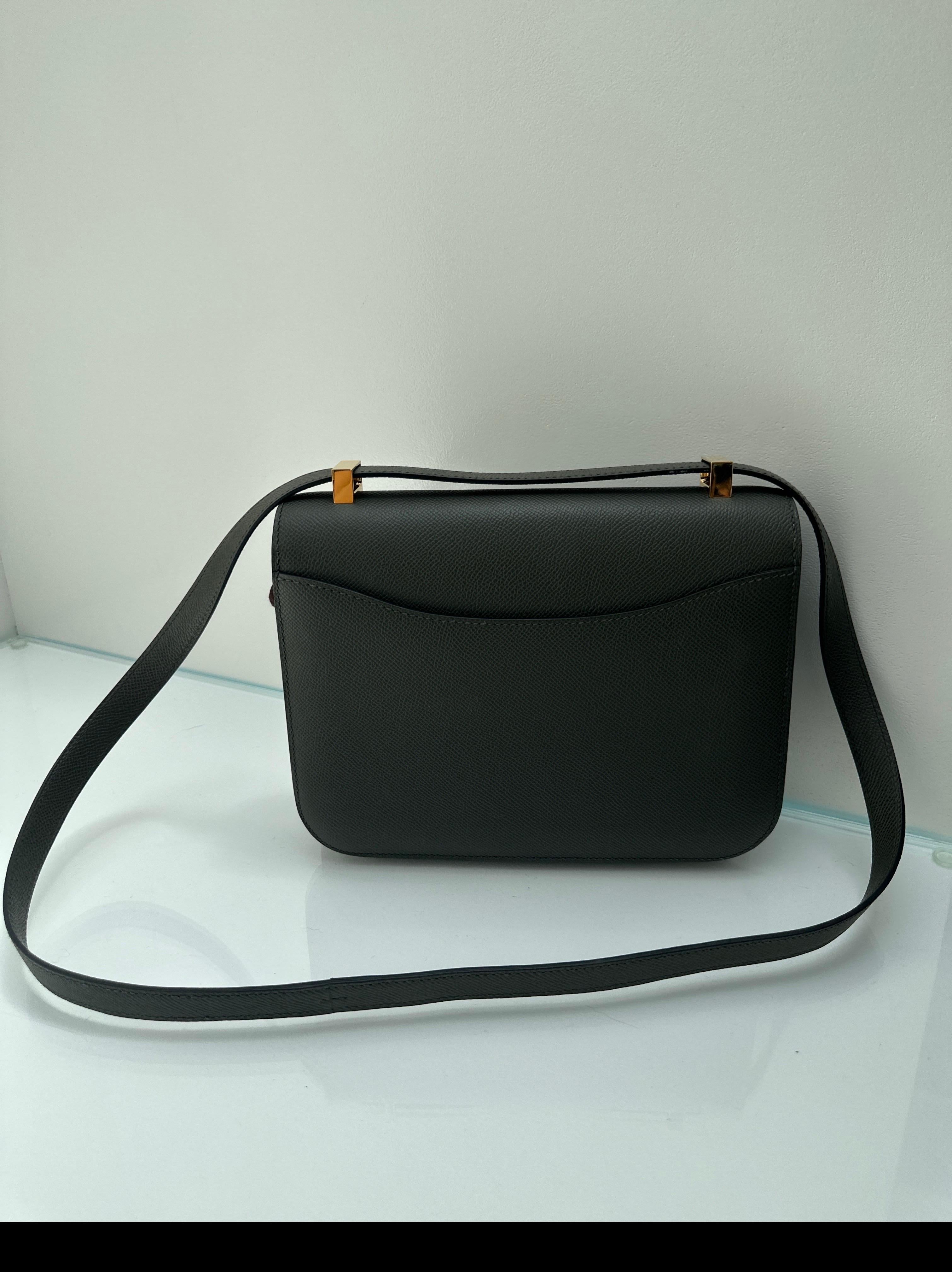 Hermes Constance 24 Vert De Gris Epsom Gold Hardware en vente 1