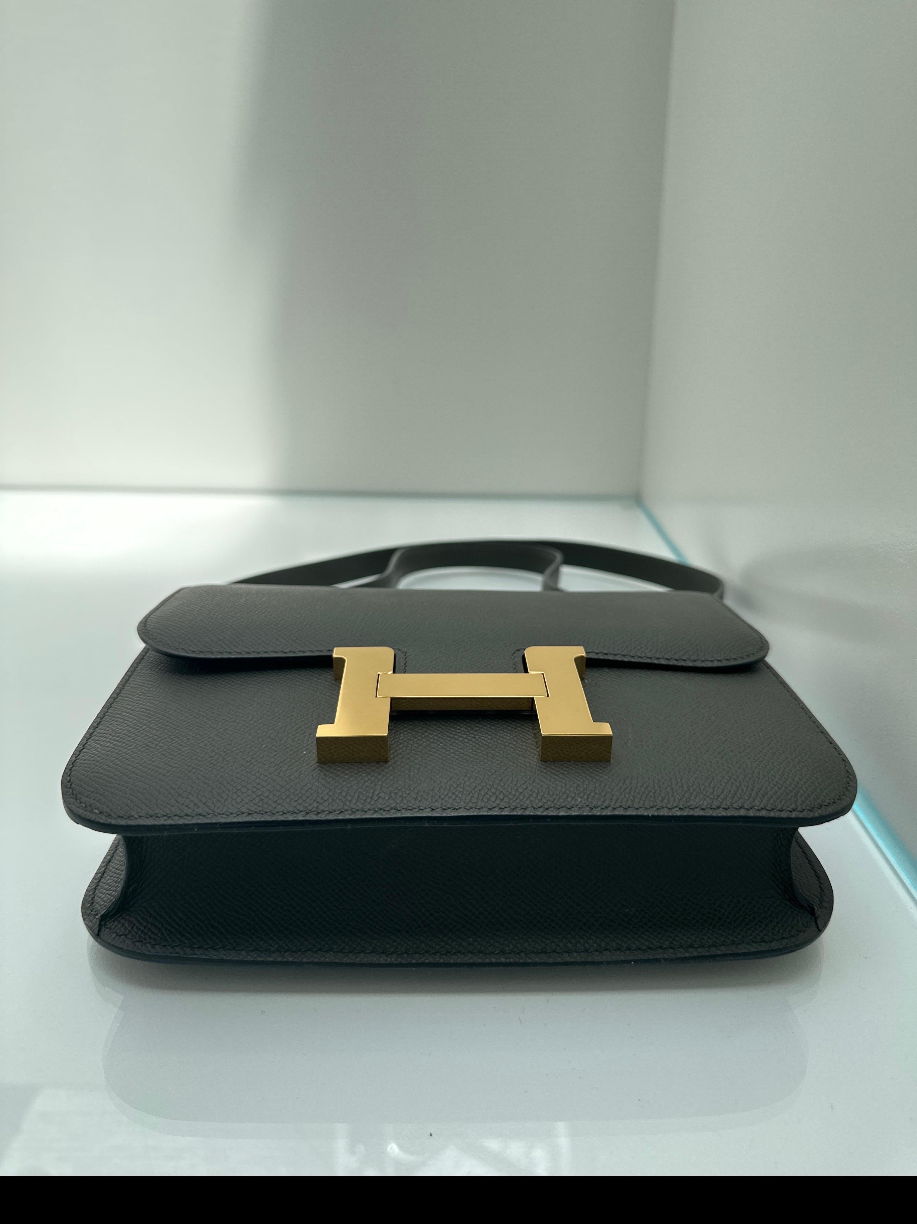 Hermes Constance 24 Vert De Gris Epsom Gold Hardware en vente 4