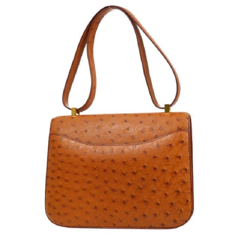 Hermès Constance 25 Cognacbraune exotische Gold-Umhängetasche aus Straußenleder im Zustand „Gut“ im Angebot in Chicago, IL